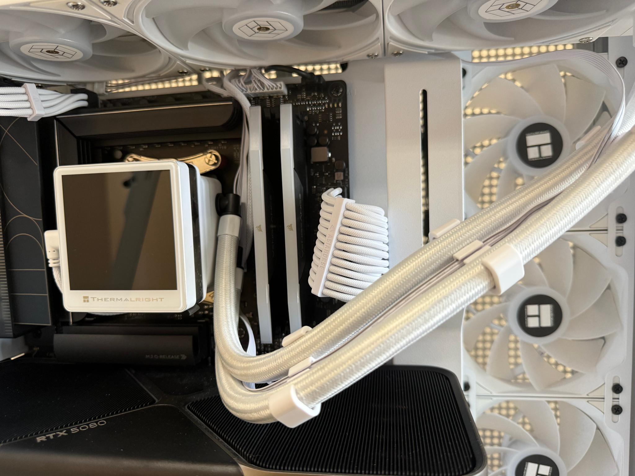 🤍 White Flagship Creator & Gaming PC | Ryzen 9 9950X3D | RTX 5080 Founders Edition | 64GB DDR5