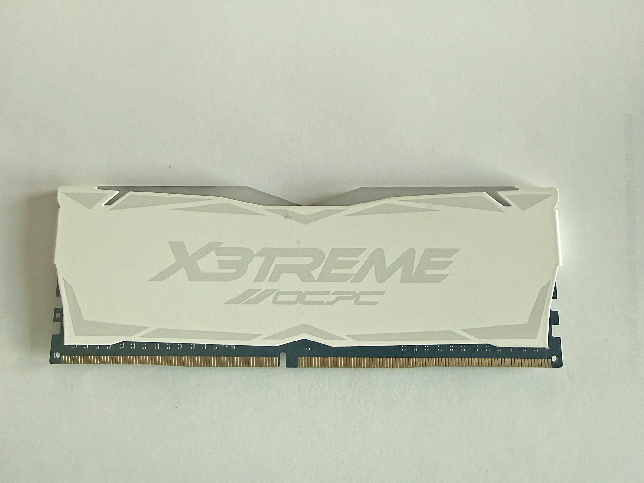 8GB OCPC X3 RGB DDR4 3200 WHITE