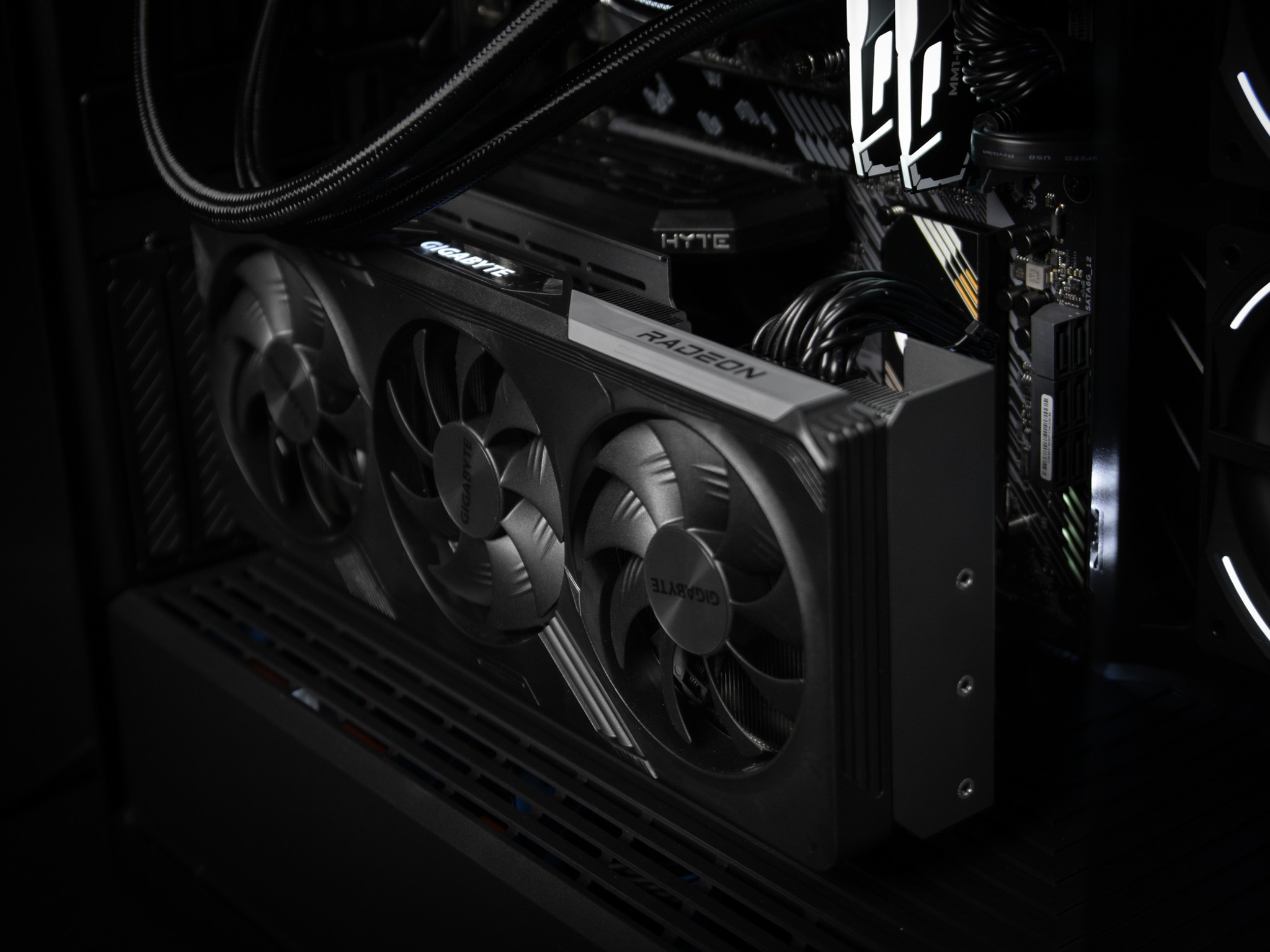 “Predarc” RX 7700 XT 32GB Ryzen 7 Windows 11 1TB Gaming PC Powerhouse