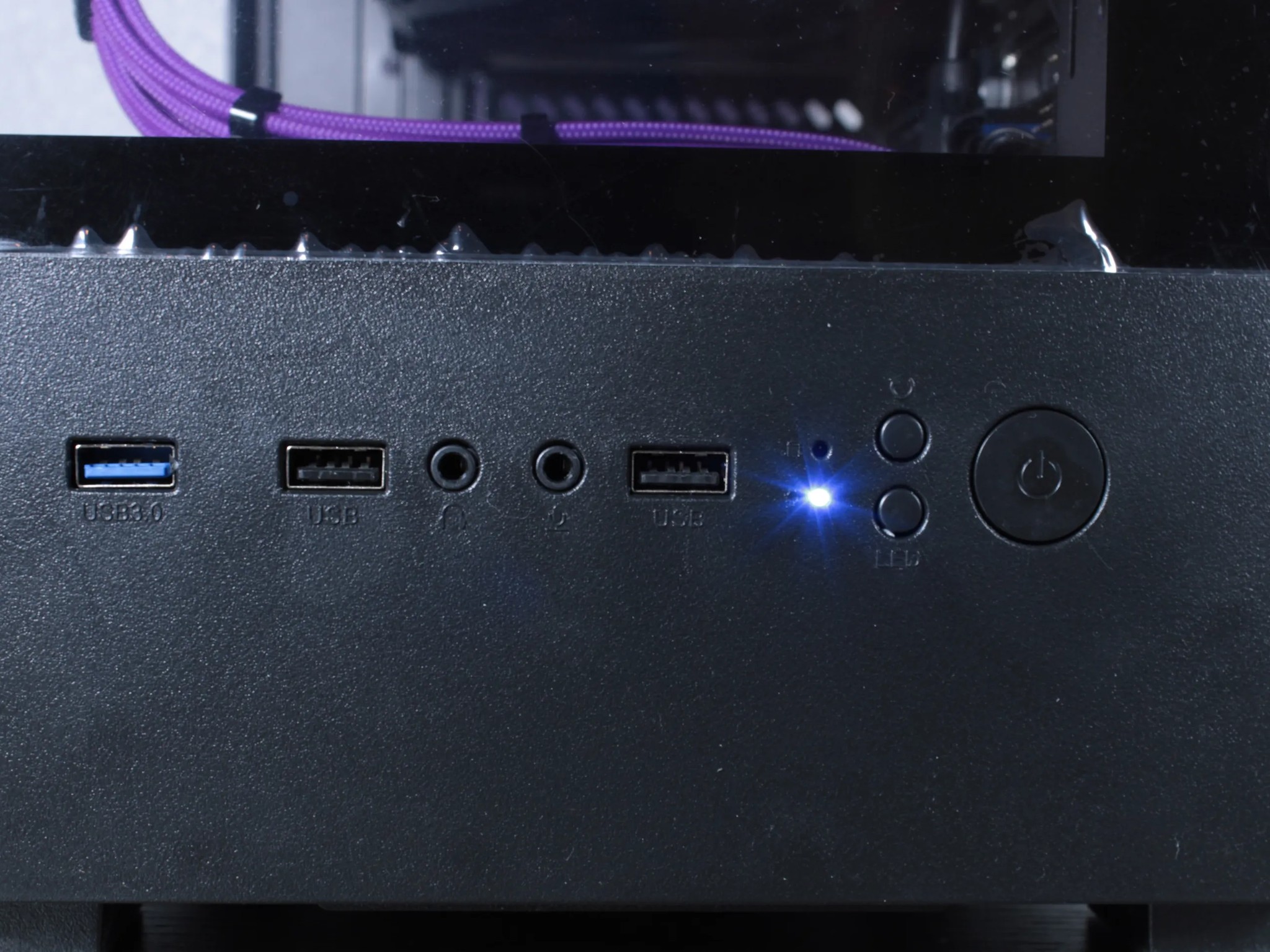 MSI 1660 Ti | Ryzen 5 2600x | micro ATX Case | 16GB 3200 MHz ram | 1TB NVMe | WiFi | Win 11