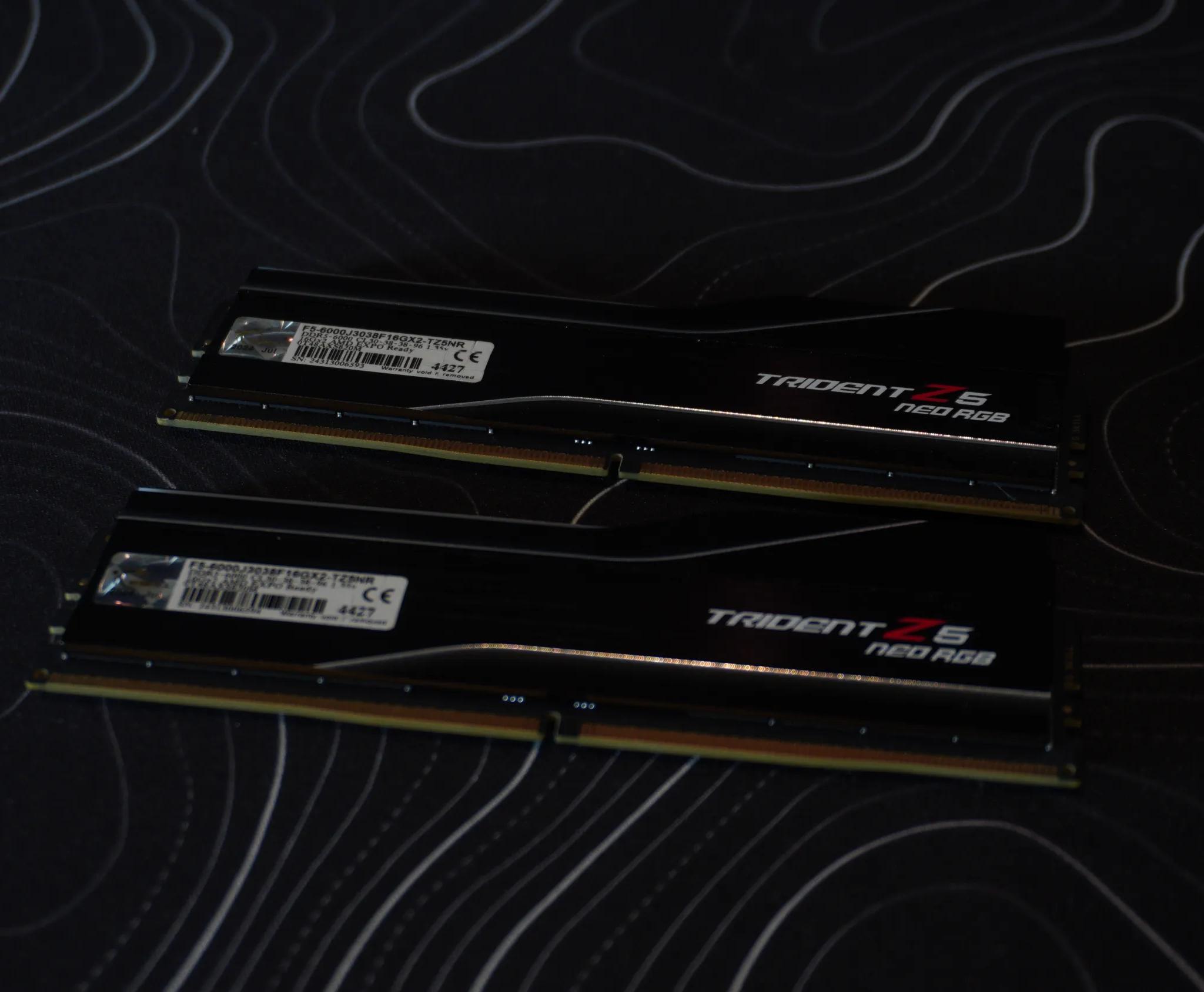 32GB DDR5 6000 MHz CL30 G.SKILL Trident Z5 Neo RGB Series