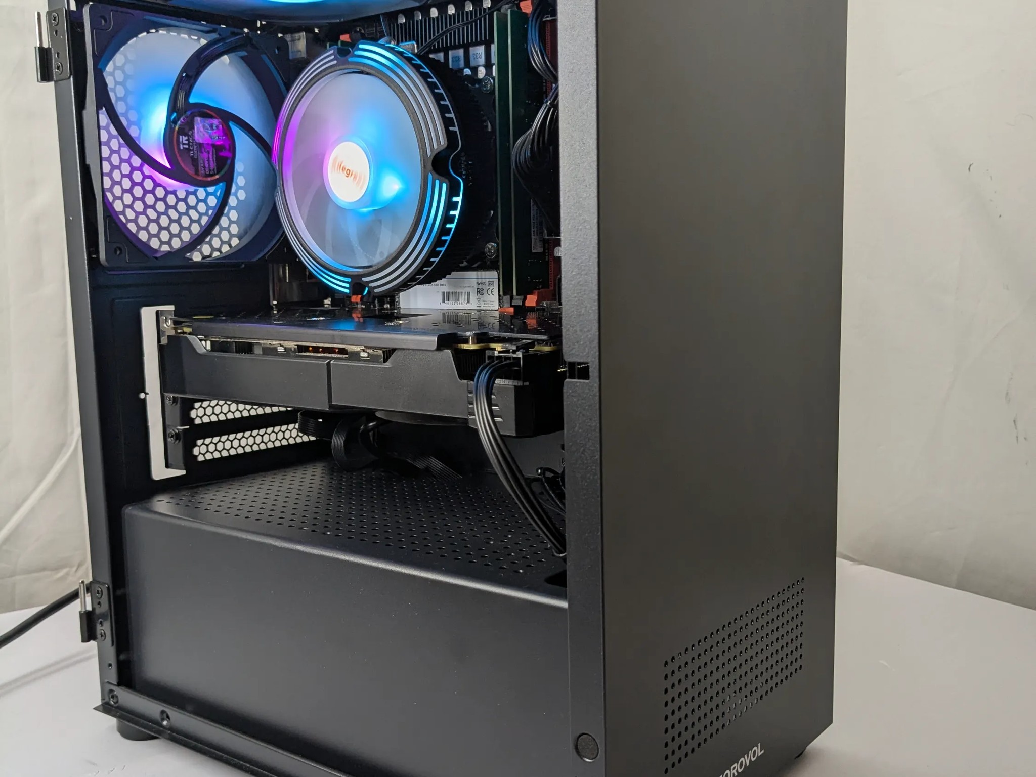 🎮 Budget Gaming PC - RX 570 8GB | Xeon 2630 V4 | 16GB RAM | 500GB NVMe | Win 11 🎮