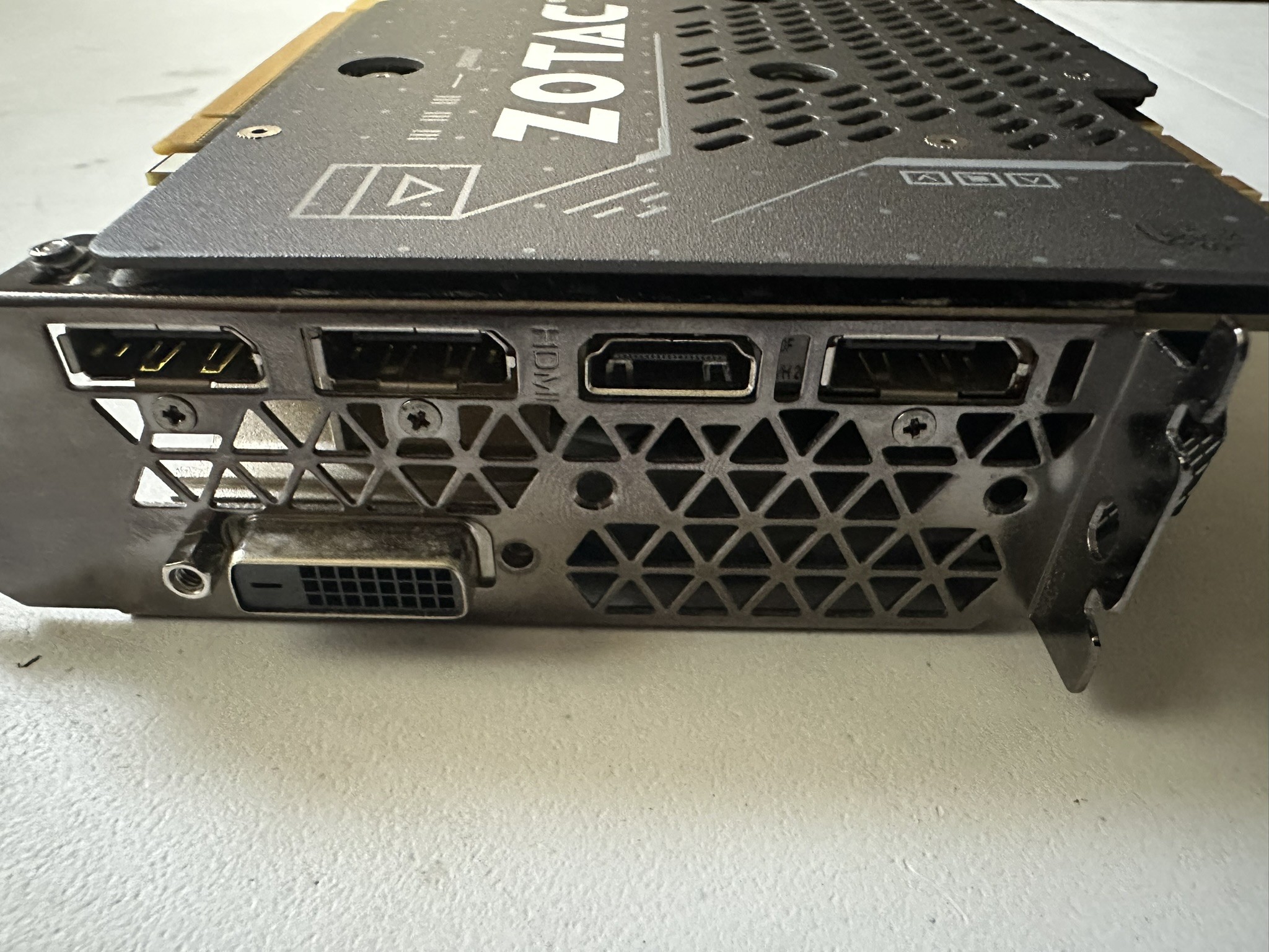 ZOTAC GeForce GTX 1070 AMP Edition 8GB