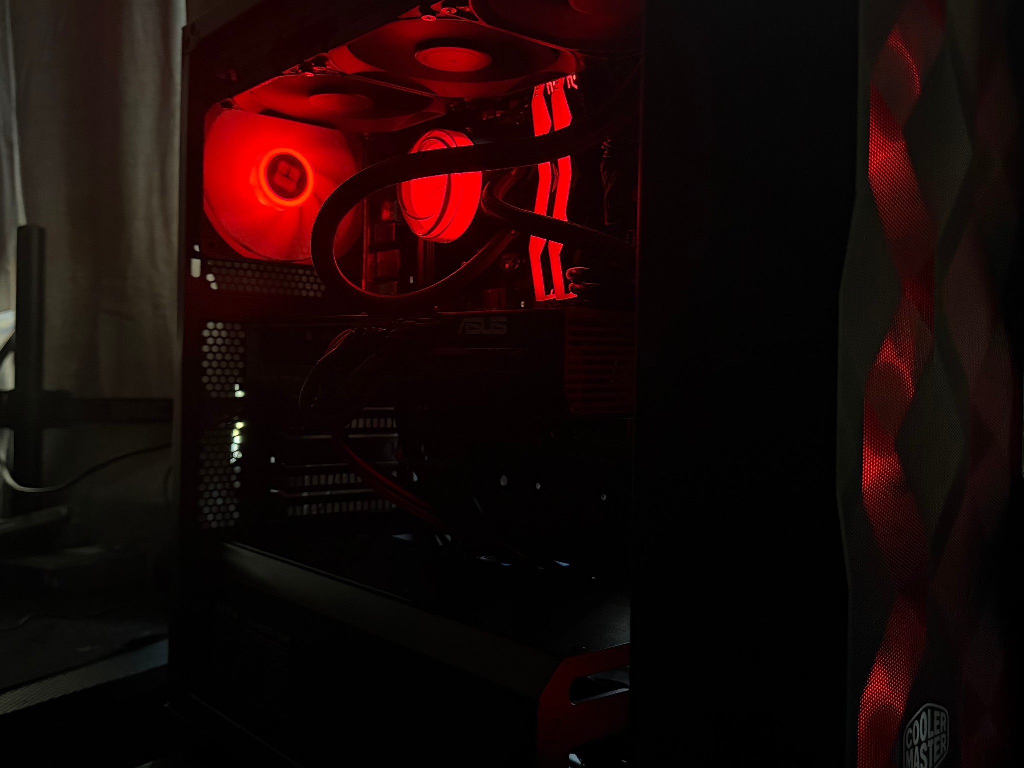 Custom 4k Gaming Pc!| 9070XT | 32GB RAM | Ryzen 7 |