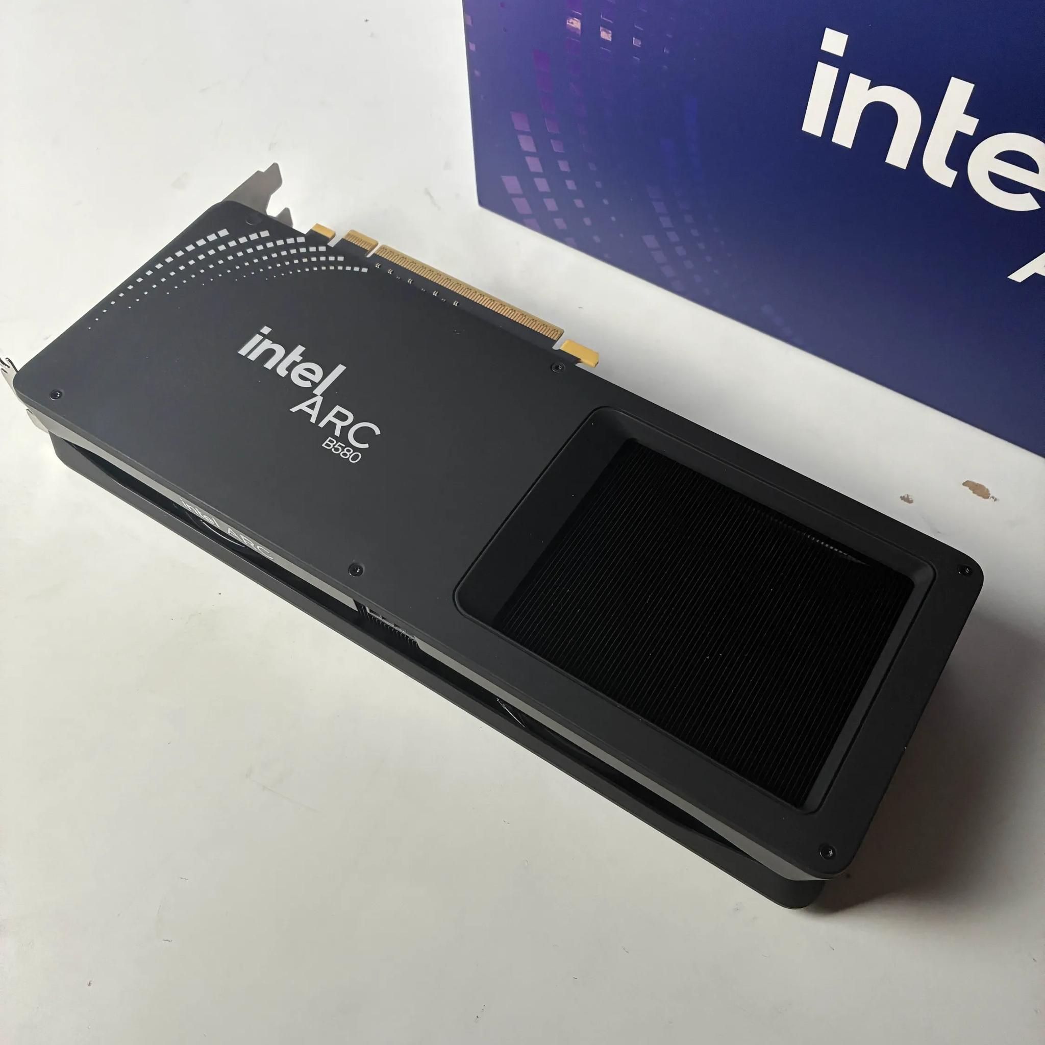 Intel Arc B580 LE