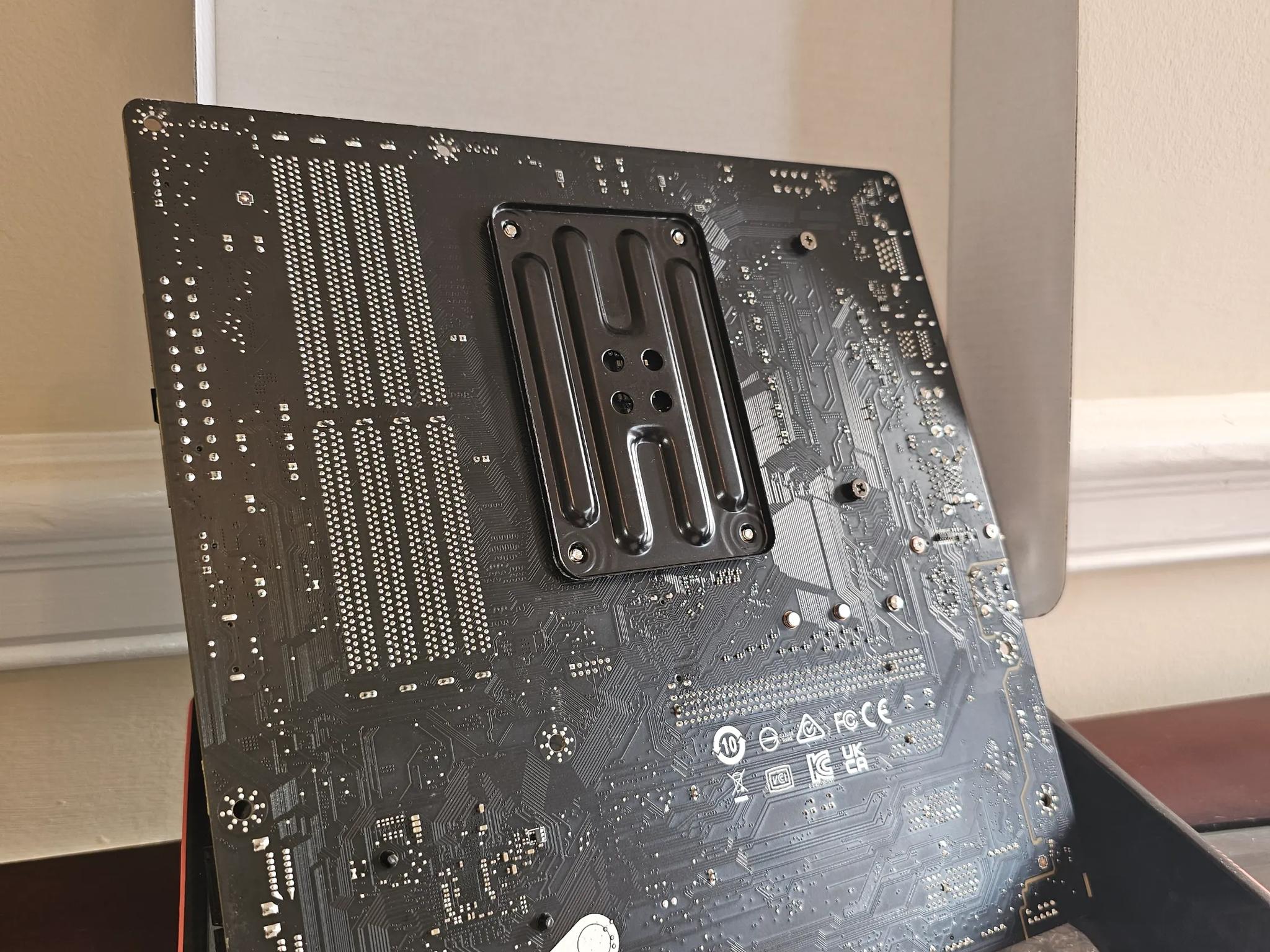 FUNCTIONAL - MSI PRO B550M-VC Wifi - Heavily Used