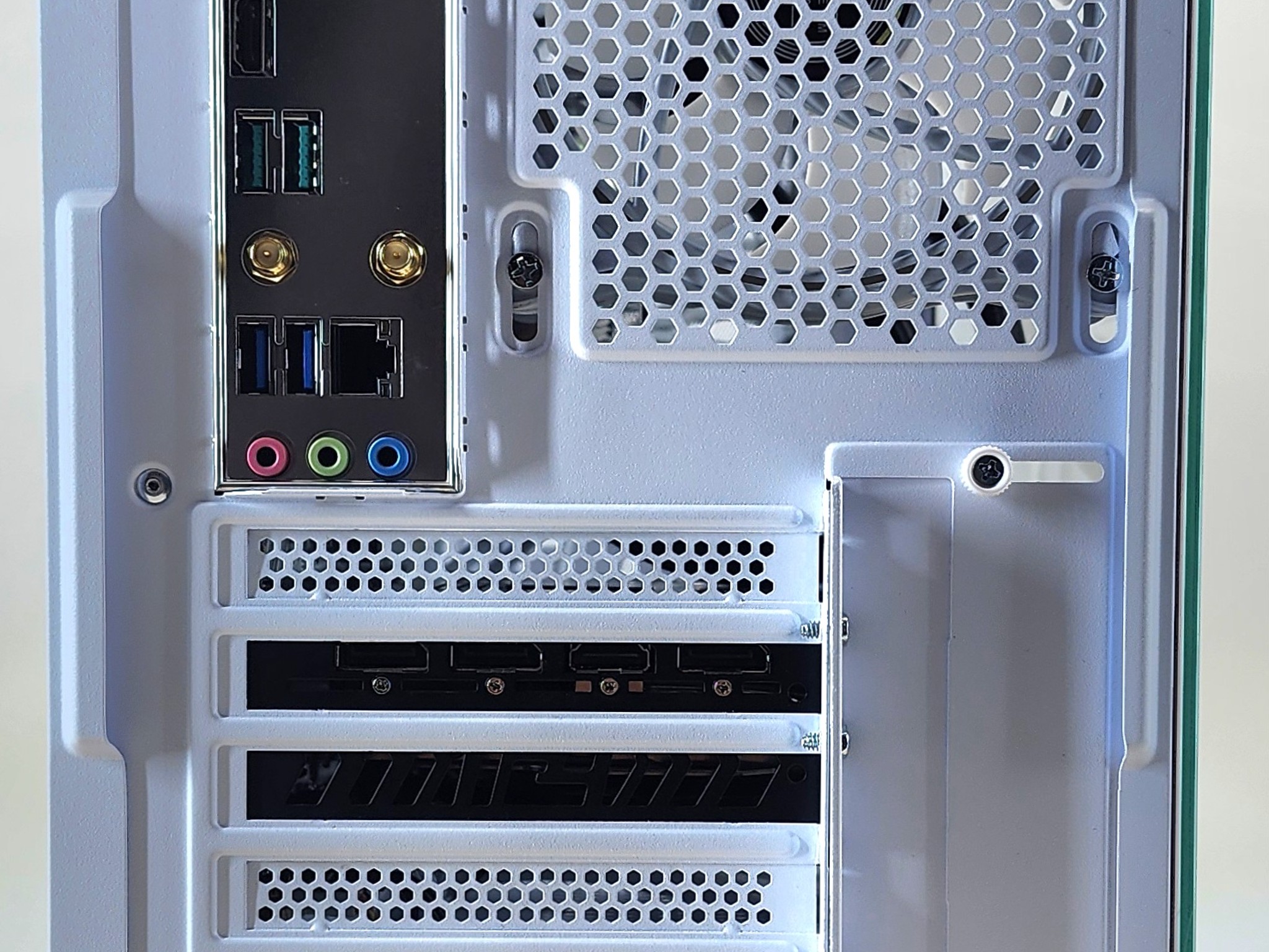 Gaming PC Ryzen 7 5700X 16GB RAM 500GB SSD RX 6600 XT 8GB Windows 11 Computer