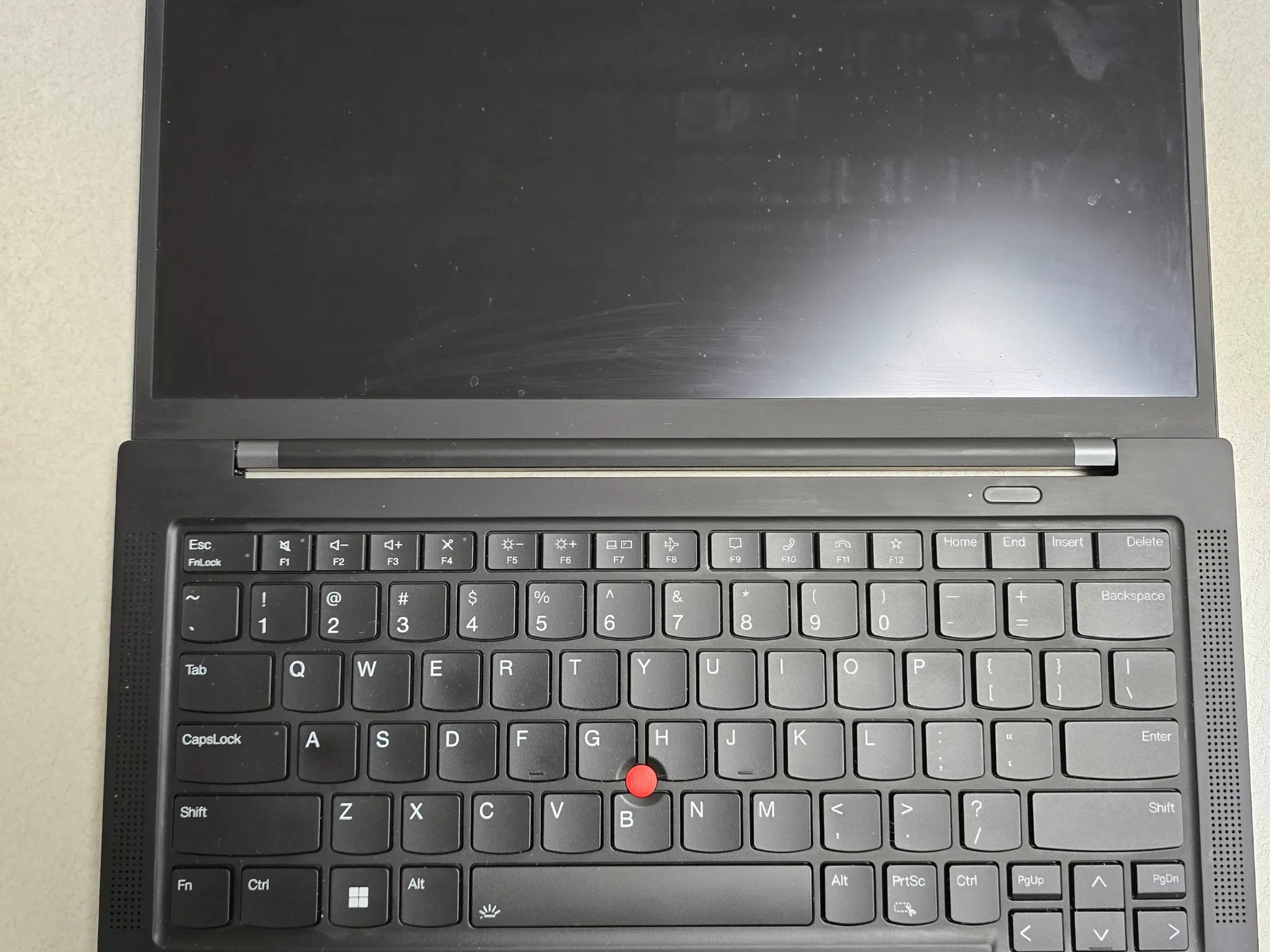 Lenovo ThinkPad X1 Carbon Gen 9 Intel i5 11th gen 2.4Ghz 256GB SSD 16GB Ram