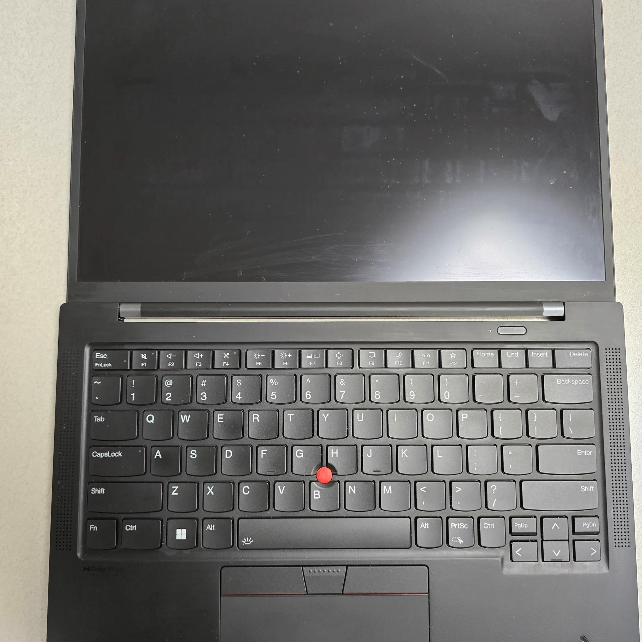 Lenovo ThinkPad X1 Carbon Gen 9 Intel i5 11th gen 2.4Ghz 256GB SSD 16GB Ram