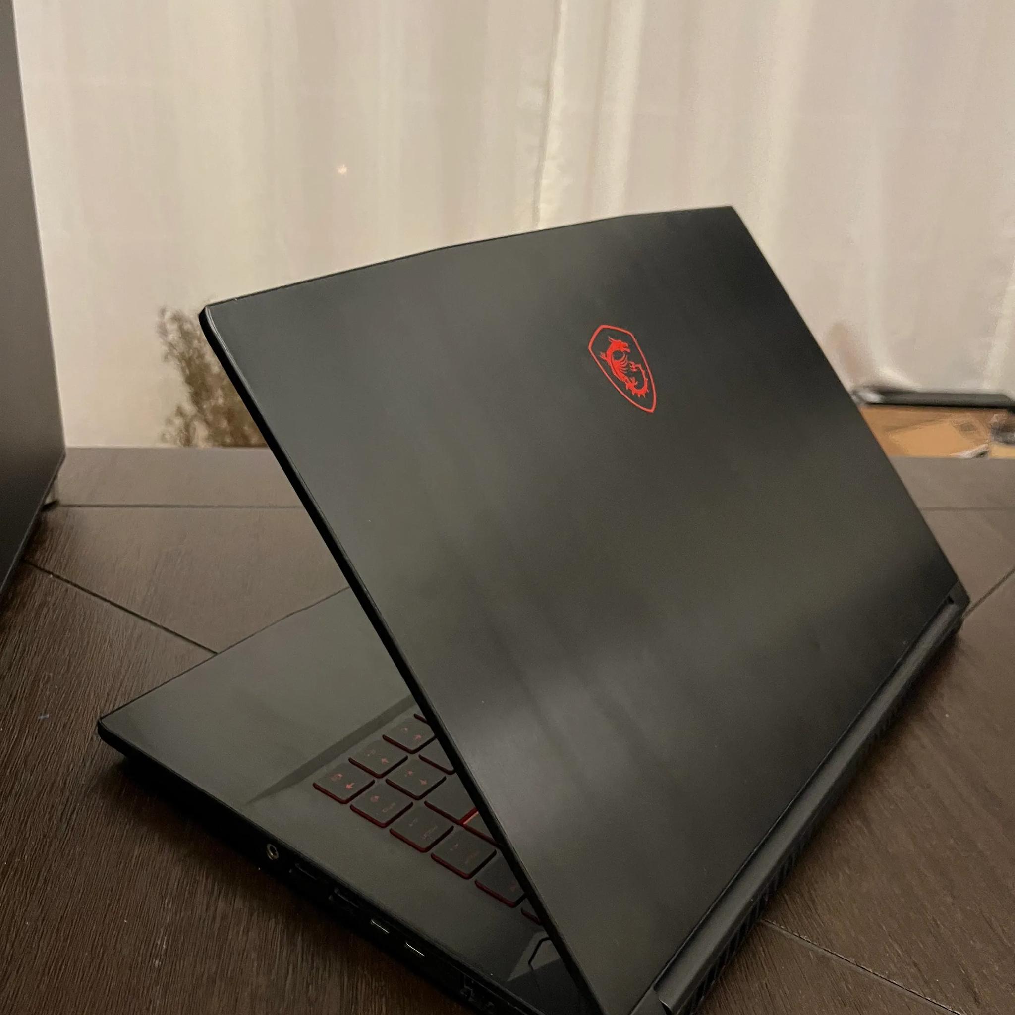  MSI Gaming Laptop | RTX 2060 / i7-9750h / 1 TB / 16 GB 
