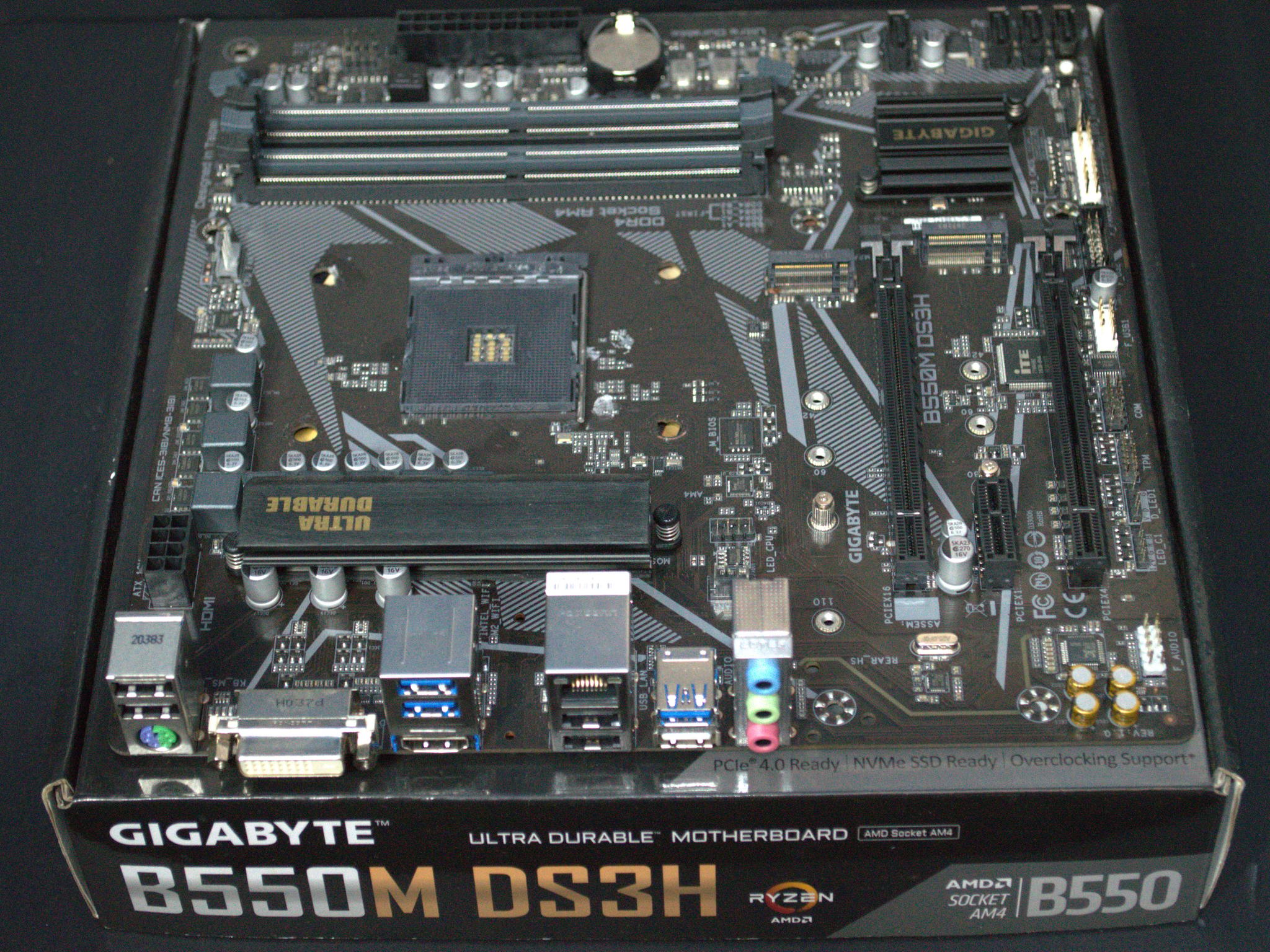 Open Box GIGABYTE B550M DS3H AM4 Micro-ATX Motherboard – Ryzen 5000 Ready