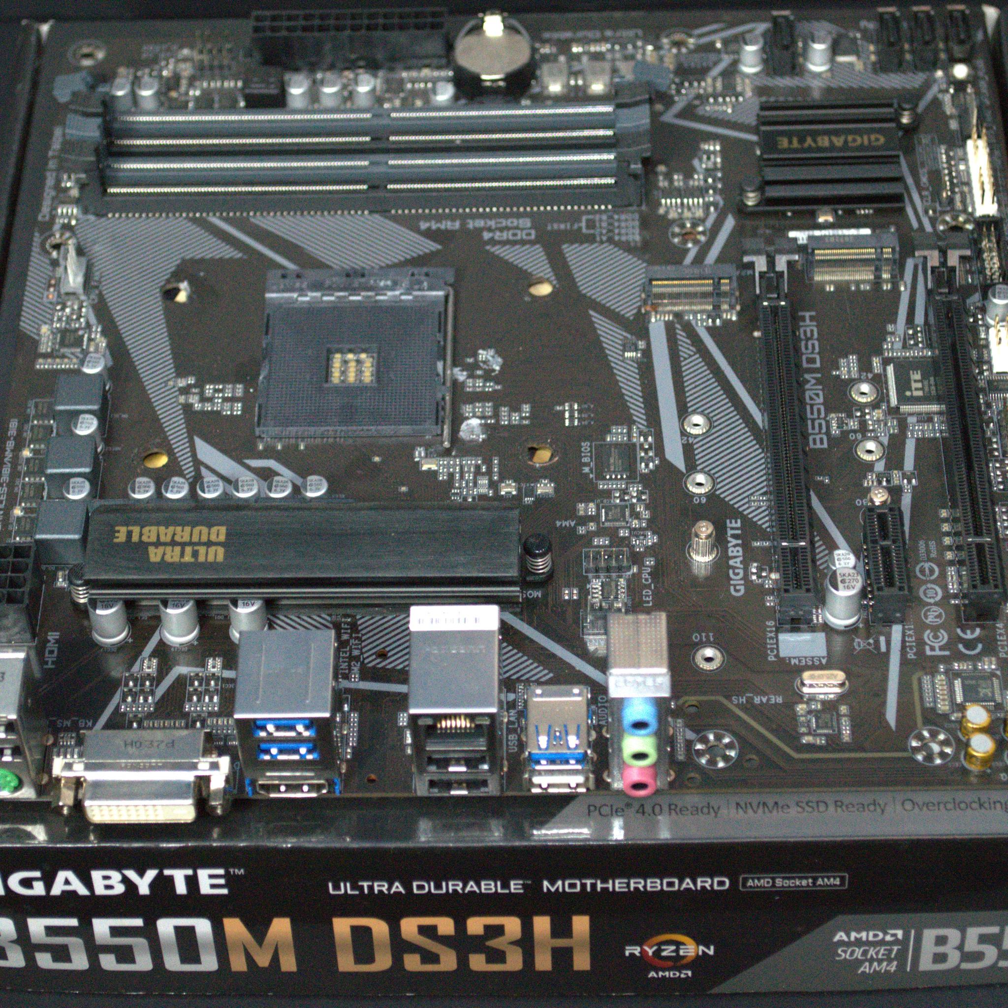 Open Box GIGABYTE B550M DS3H AM4 Micro-ATX Motherboard – Ryzen 5000 Ready