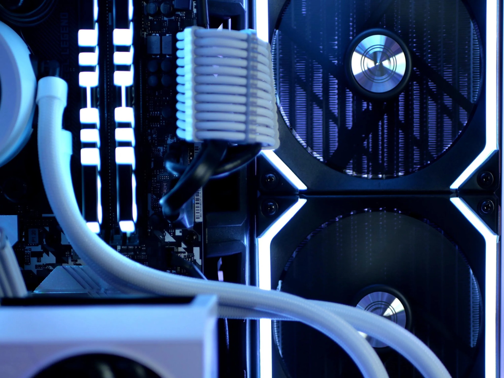 Oreo Blizzard | RTX 4070, Ryzen 7 5800x, 32gb ram, 1tb nvme