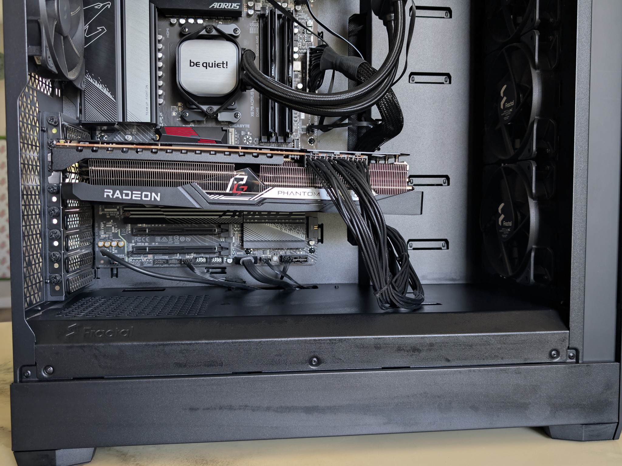 Radeon RX 7900 XTX Custom Gaming PC - Ryzen 9 9950X3D, 64GB RAM, 1TB NVMe SSD