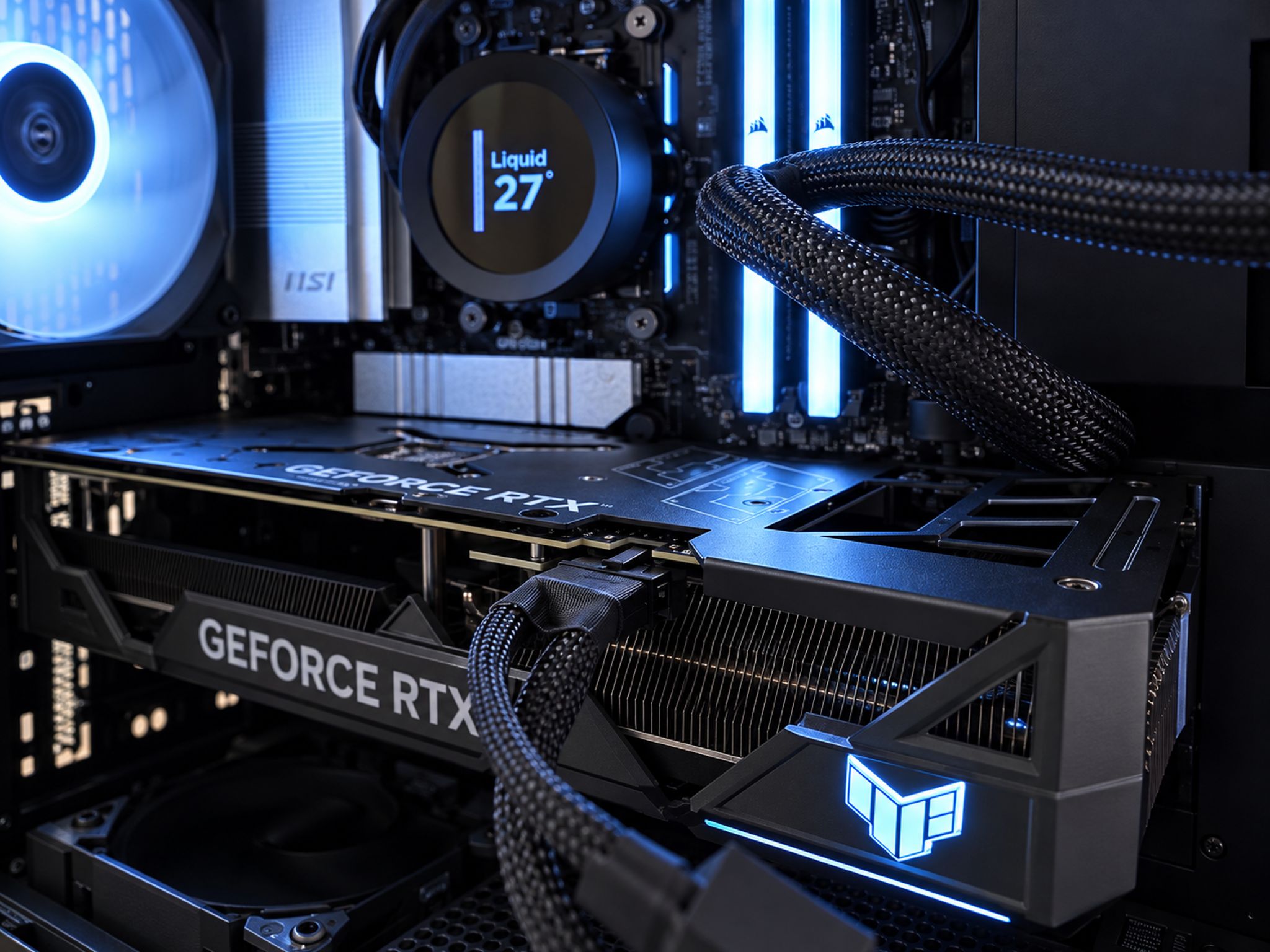 LCD | RTX 4070 TI 12GB | 7700x | 32GB DDR5 | Windows 11  WIFI | 1TB NVME