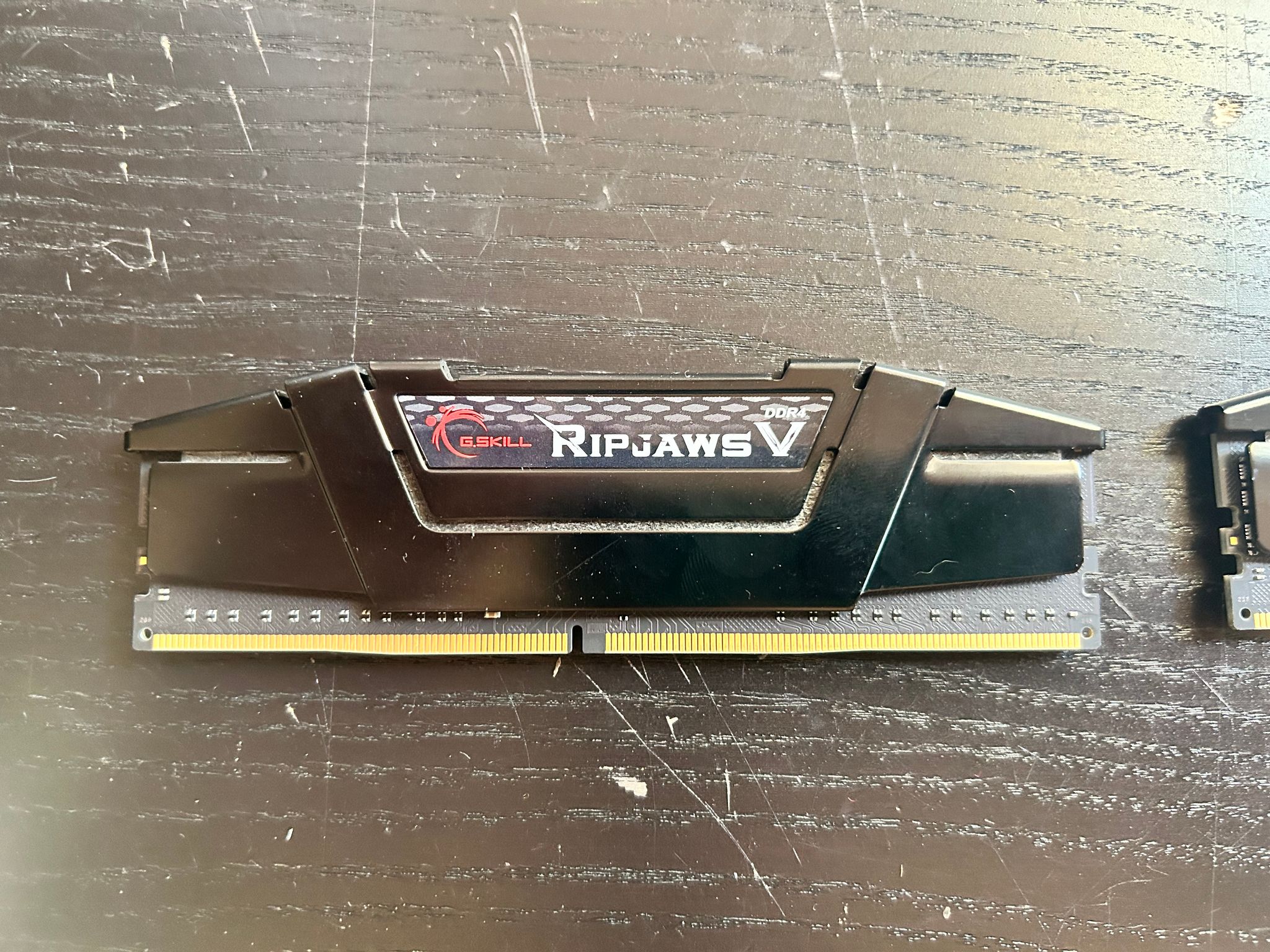 G. SKILL Ripjaws V Series 32GB (2 x 16GB) PC4-25600 (DDR4-3200) Memory
