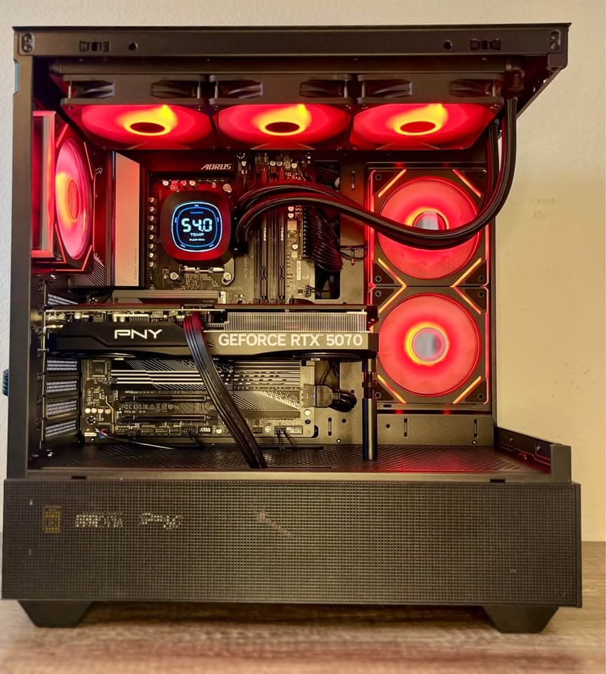 GeForce RTX 5070 Custom Gaming PC - Ryzen 9 7900X