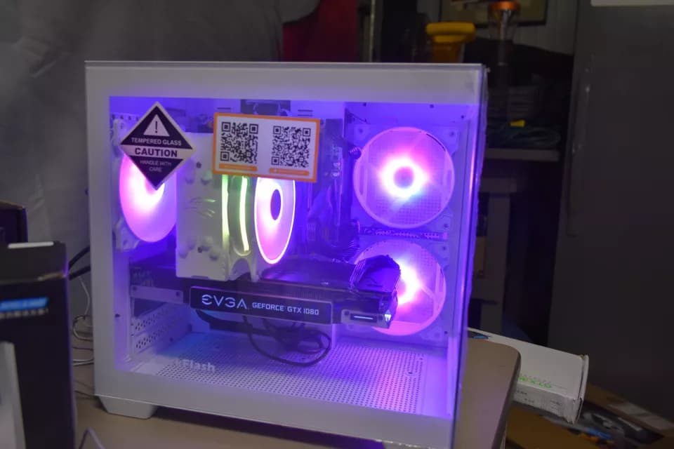Gaming PC Intel Xeon 2680V4 32GB of Ram GPU GTX1080 Samsung 500GB M .2 500 GBHHD