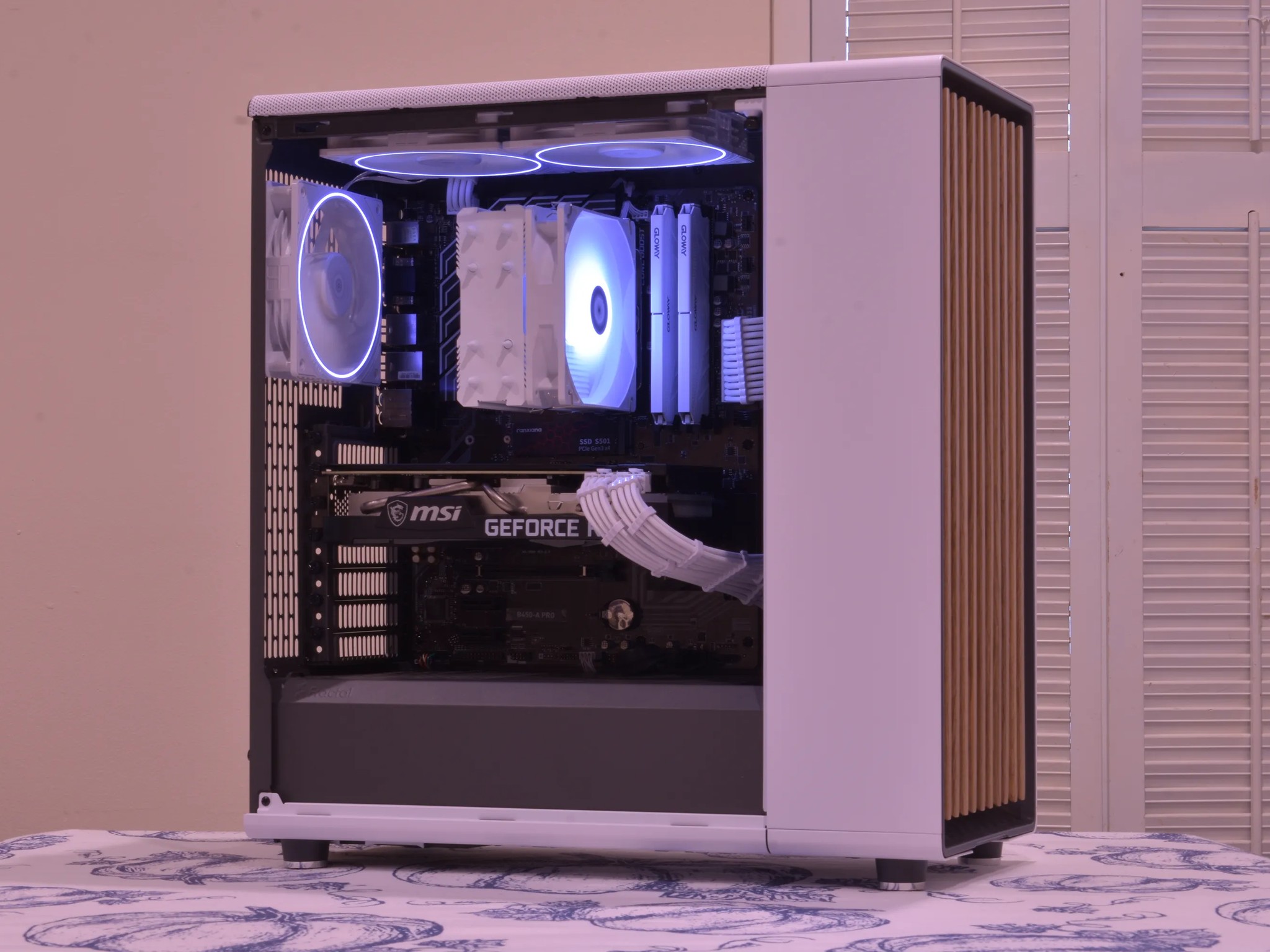 🌲Fractal North🌲 Ryzen 5 5600 | RTX 3070 8GB | 32GB Ram DDR4 | 1TB nVME SSD | Win11 Pro+Wifi+RGB