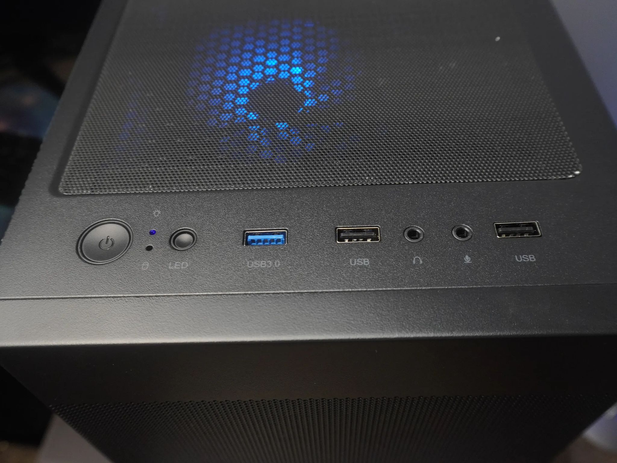 🖤ALL BLACK🖤 1080p GAMING MACHINE 💚GTX 1660 Super 🧡 Ryzen 5 3600 | 32GB | 1TB | WIFI