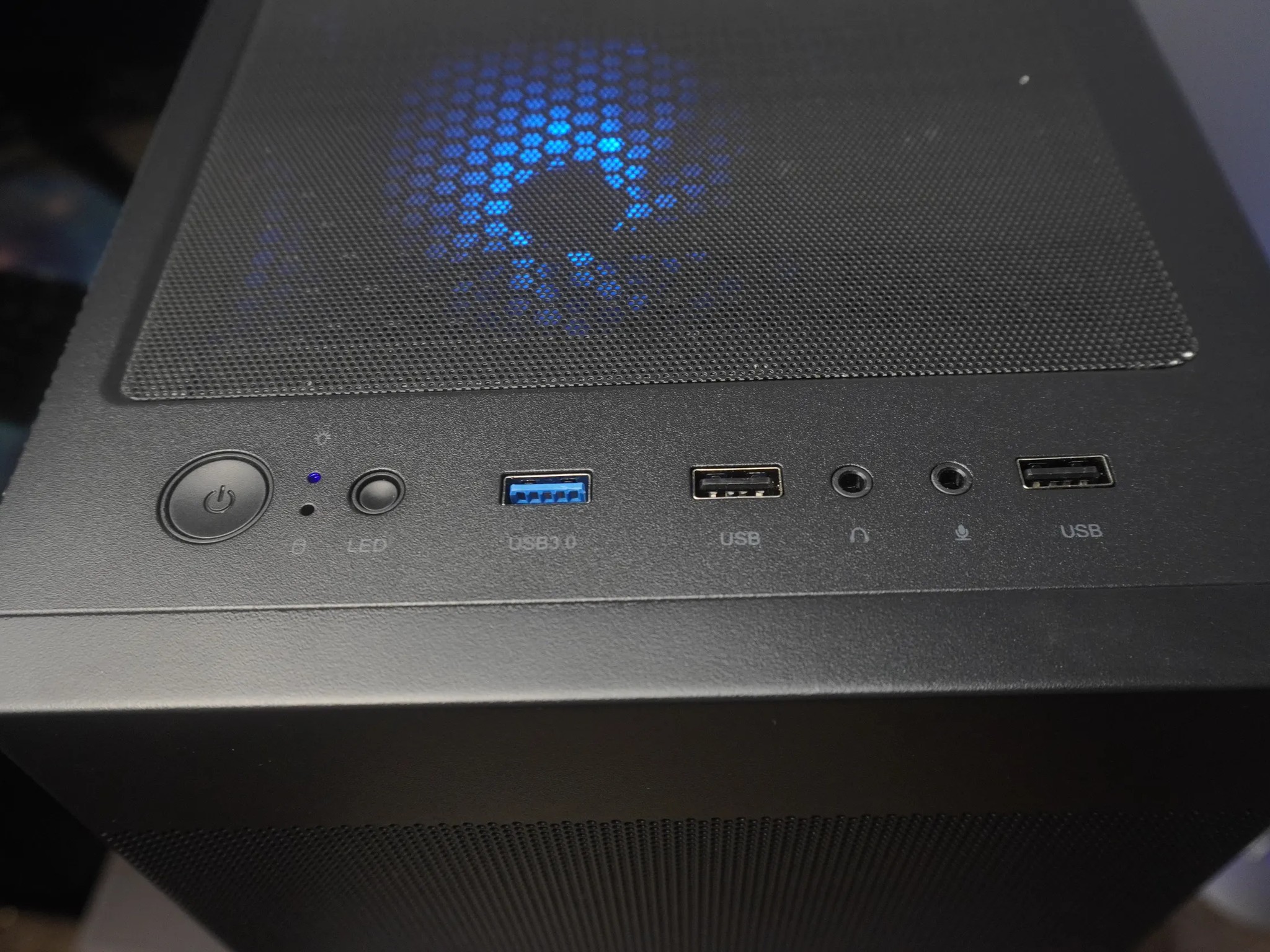 🖤ALL BLACK🖤 1080p GAMING MACHINE 💚GTX 1660 Super 🧡 Ryzen 5 3600 | 32GB | 1TB | WIFI