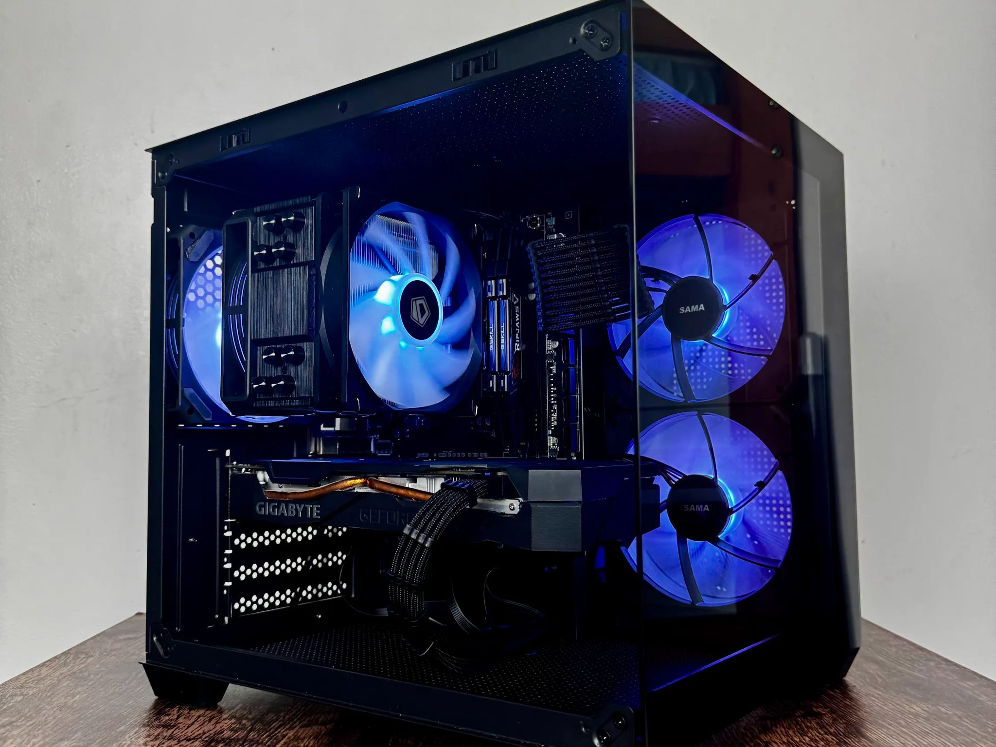 🖤Black🖤 Budget Gaming PC (Ryzen 5 2600 + RTX 2060 Super + 16gb Ram)