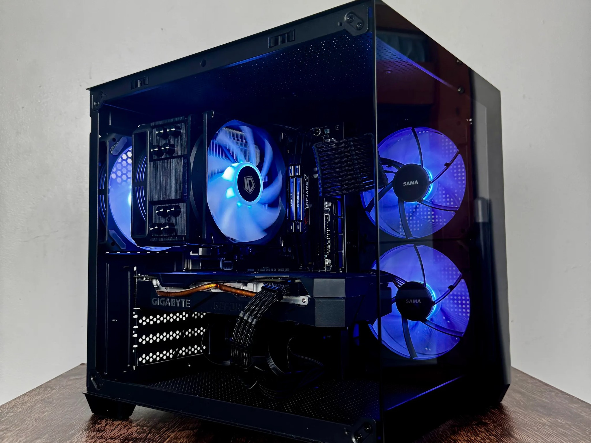 🖤Black🖤 Budget Gaming PC (Ryzen 5 2600 + RTX 2060 Super + 16gb Ram)