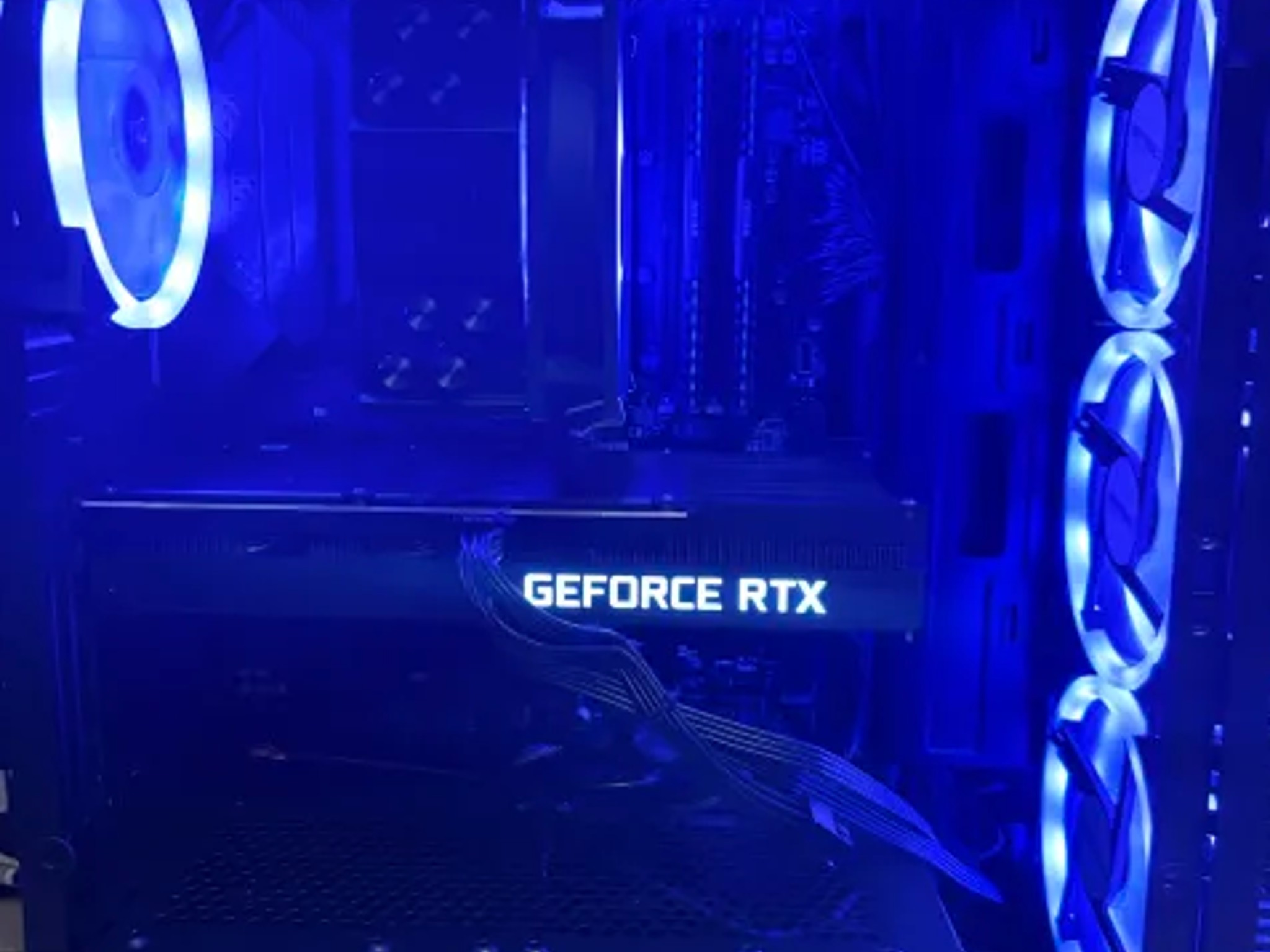 Gaming PC (RTX 3070, R5 5600x, 32GB)