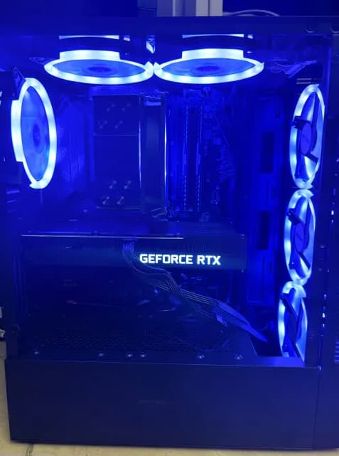 Gaming PC (RTX 3070, R5 5600x, 32GB)