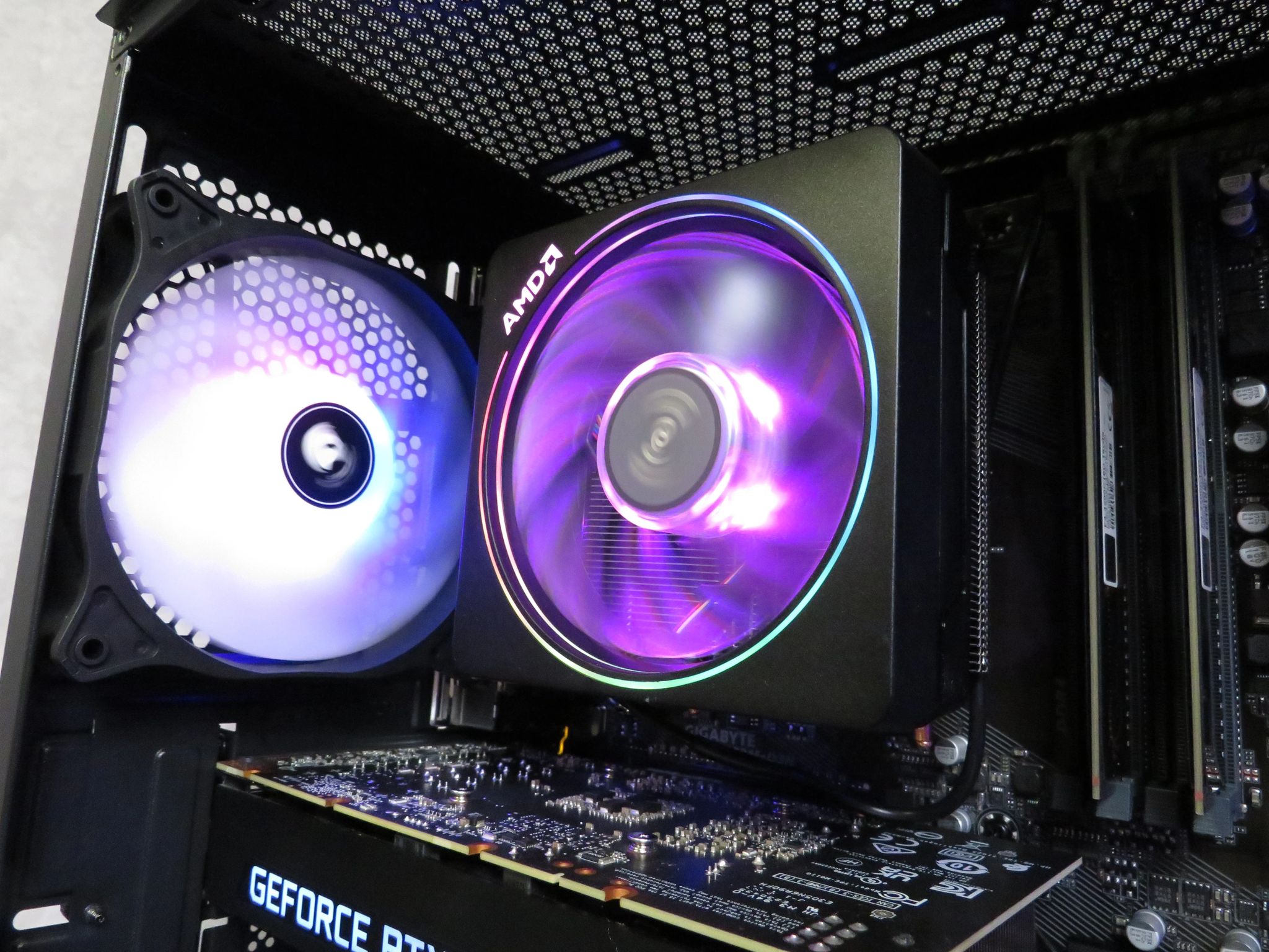 Mid Range MASTER! RTX 3060 12 GB + Ryzen 5 5500 + 16 GB DDR4 + 1 TB NVME