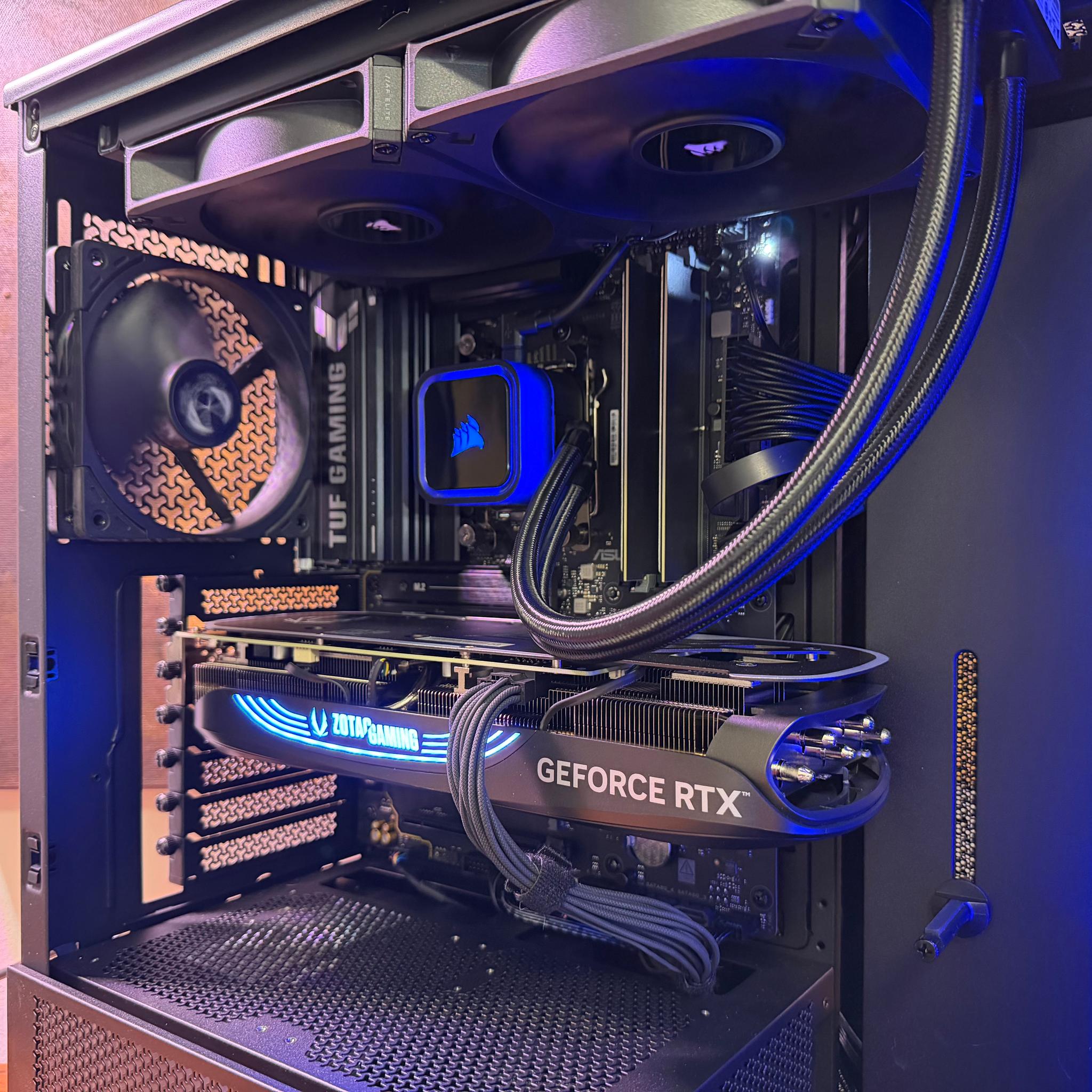 RTX 4070 Ti SUPER | Ryzen 7 7700X | 32GB DDR5-6000 | 2TB NVMe | Corsair H115i AIO | 850W Gold PSU