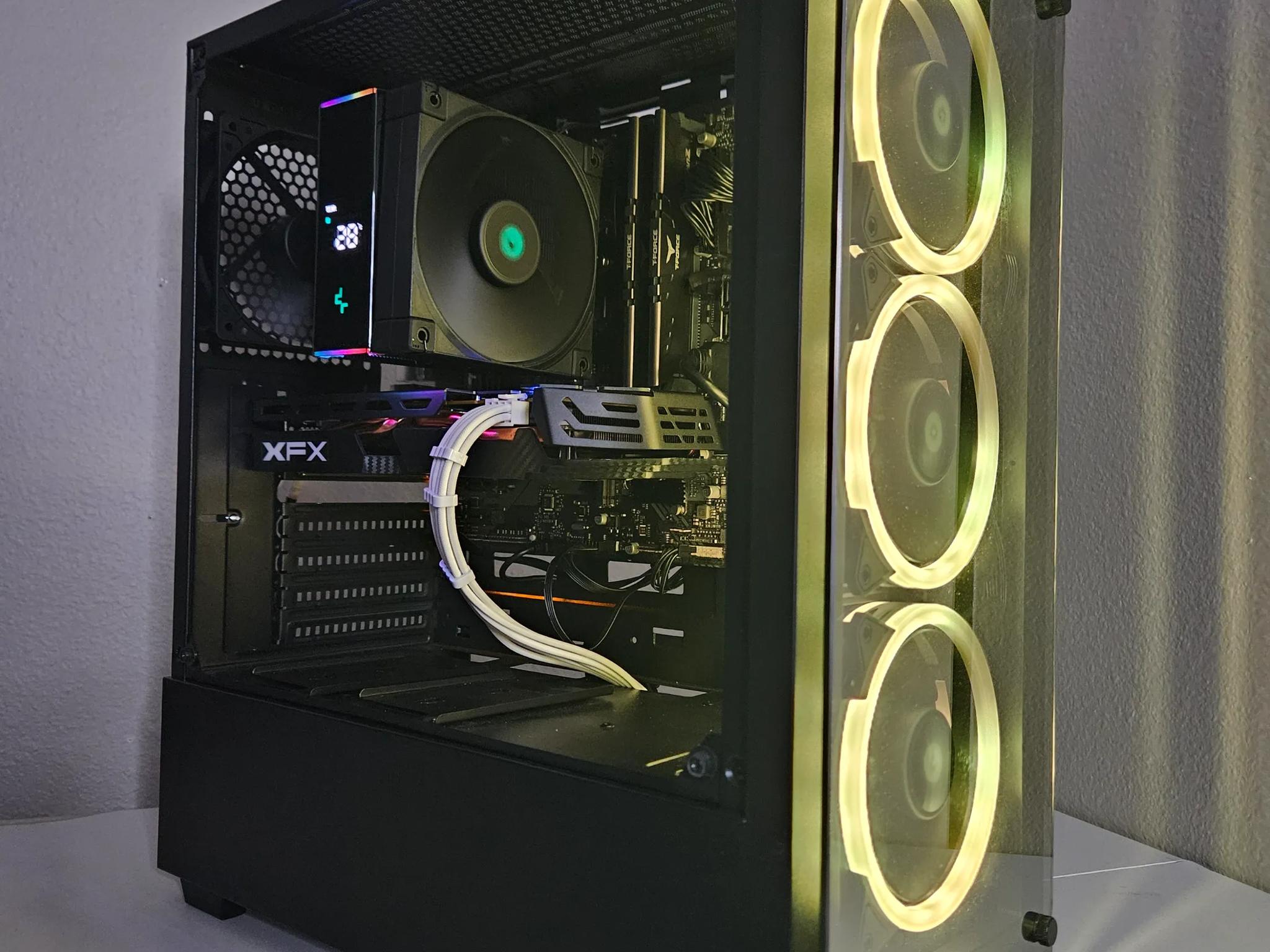 Gaming pc | ryzen 5 | Rx 580| 16gb ram | wifi | WIN 11