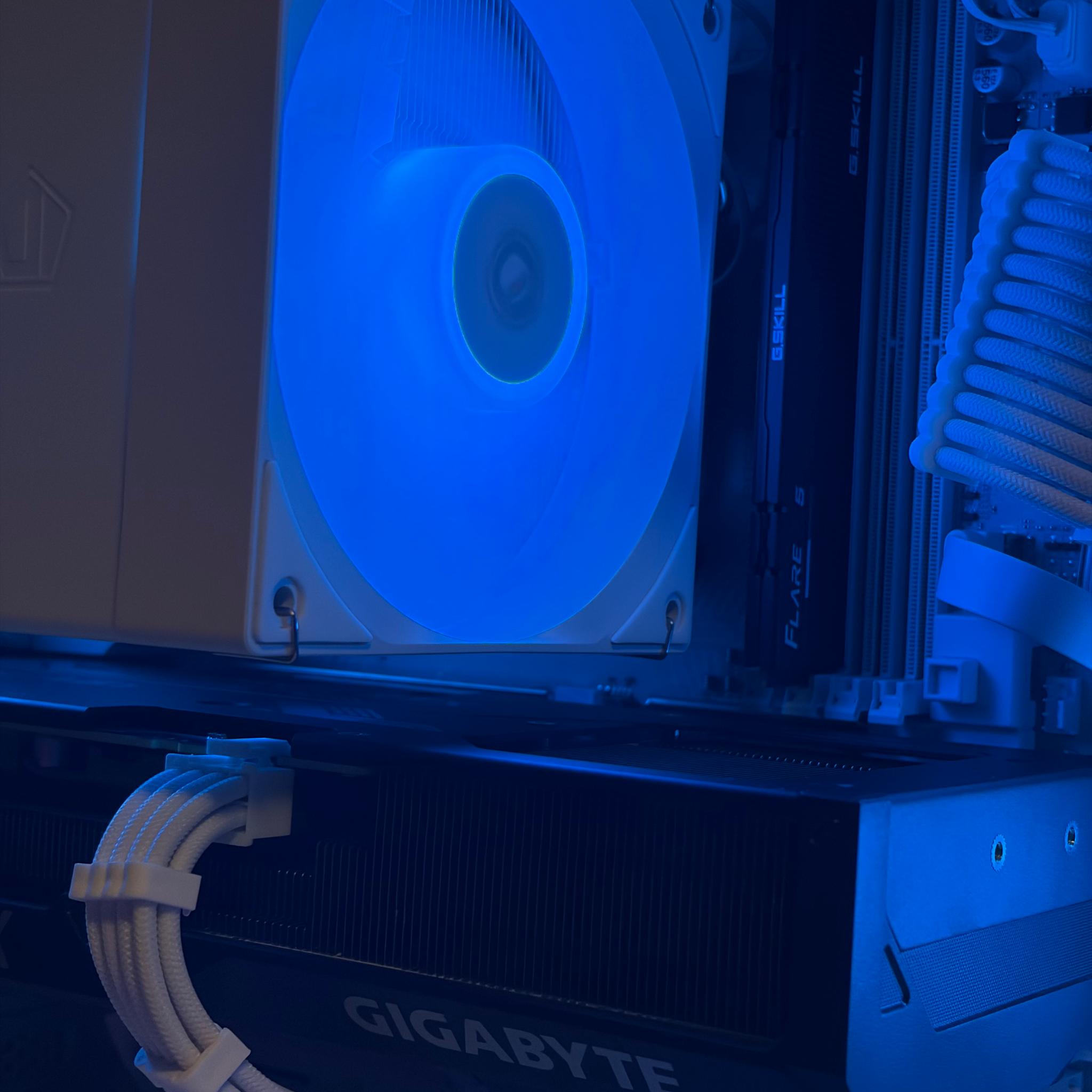 🤍 WHITE BEAST | RTX 4070 12GB | Ryzen 5 7600X | 1.25TB | WiFi 6E | RGB