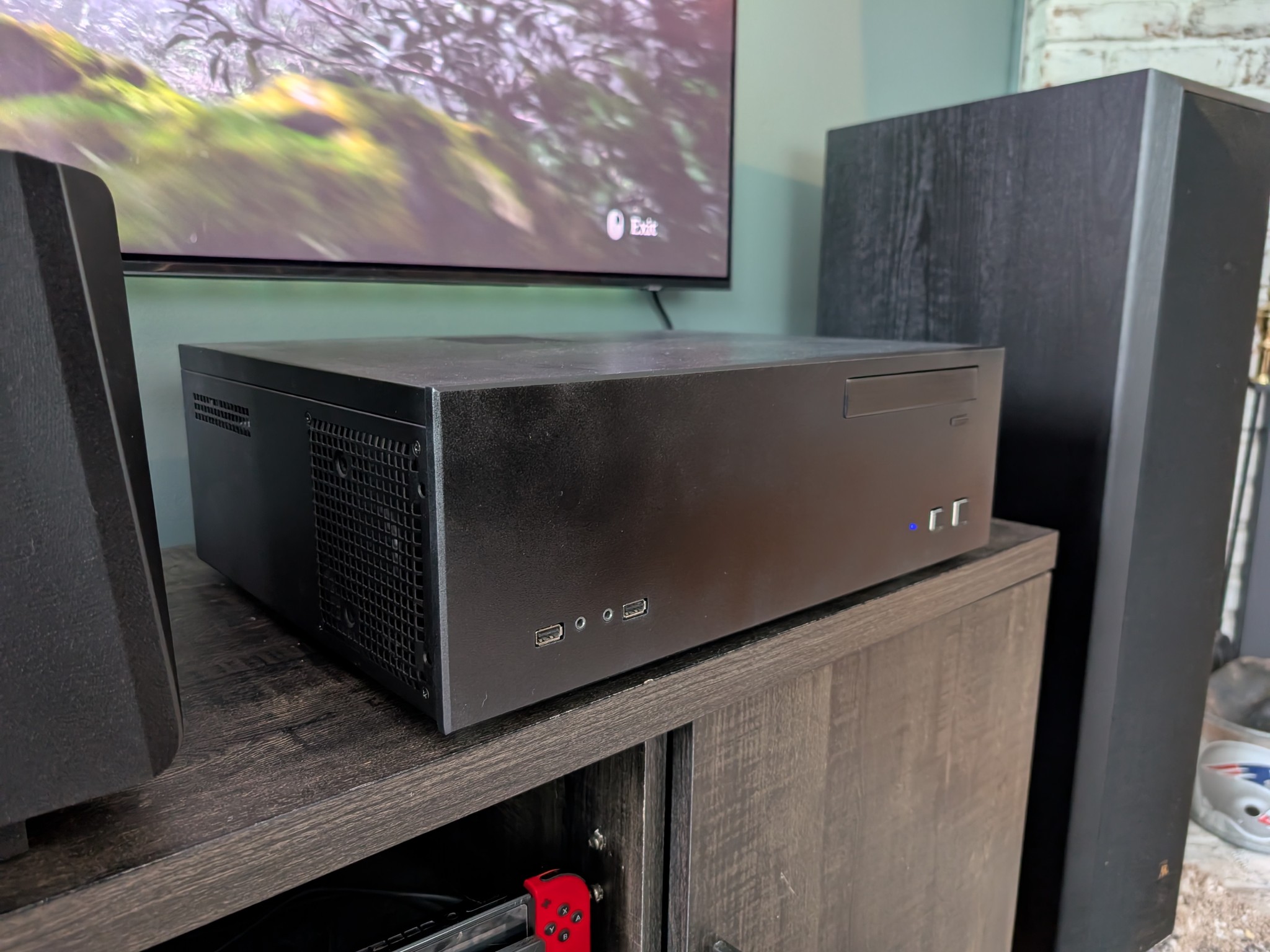⬛ "SLATE" - Living Room PC |4K Steam Machine | Console Killer | AM5 + RX 9060 XT 16GB🎮