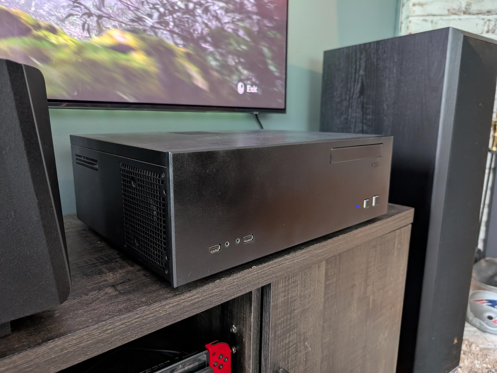 ⬛ "SLATE" - The Ultimate Living Room Console | 4K SteamOS Gaming | Ryzen 7500F + RX 9060 XT 🎮