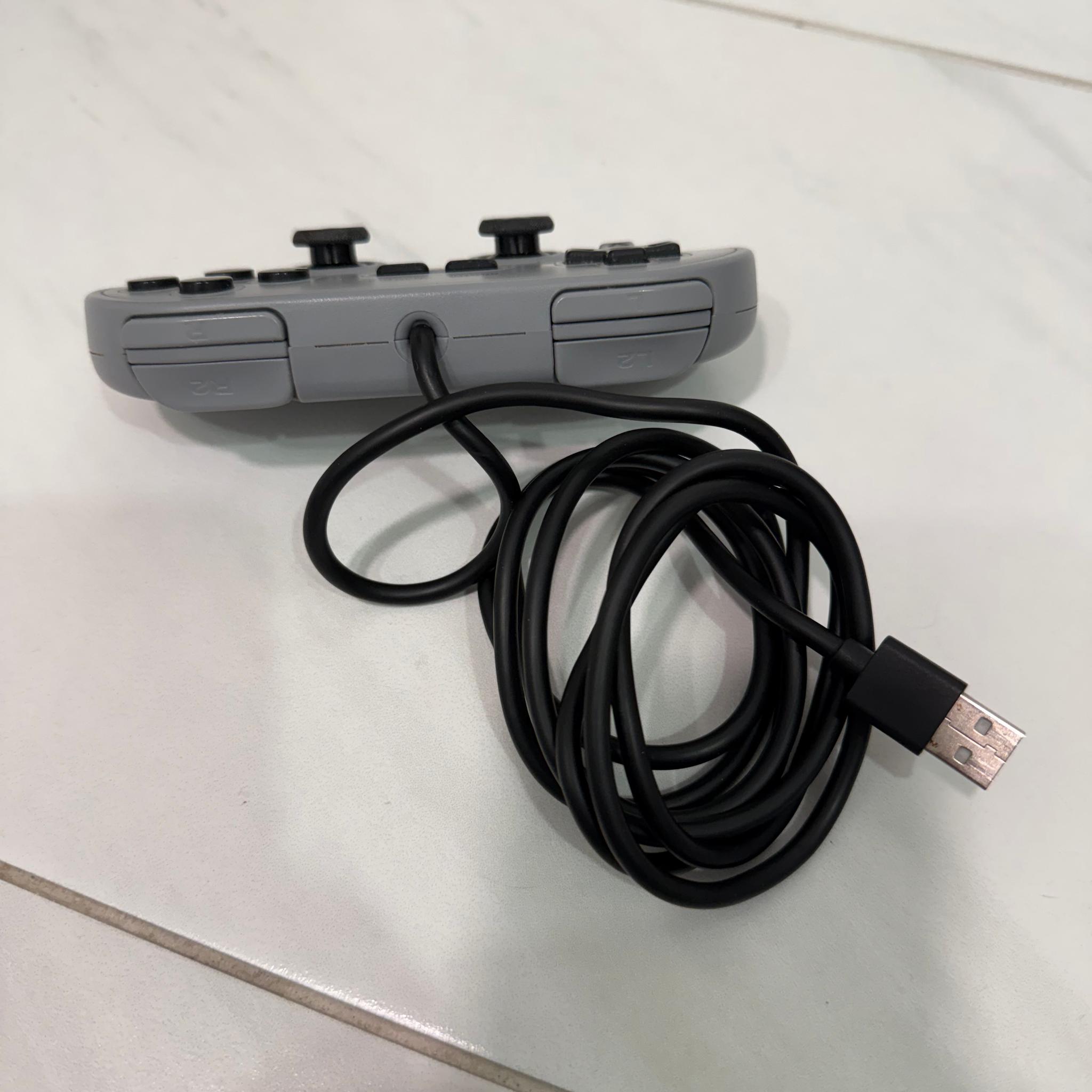 8bitdo SN30 Pro Wired (with pouch)