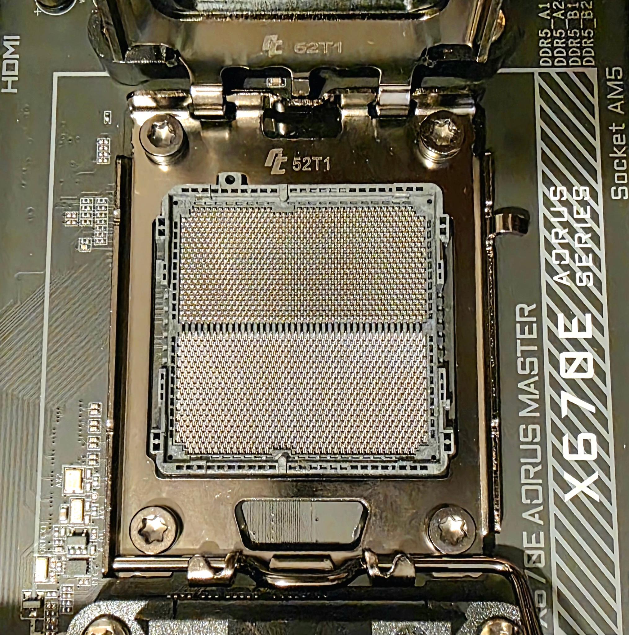 Gigabyte X670E AORUS MASTER