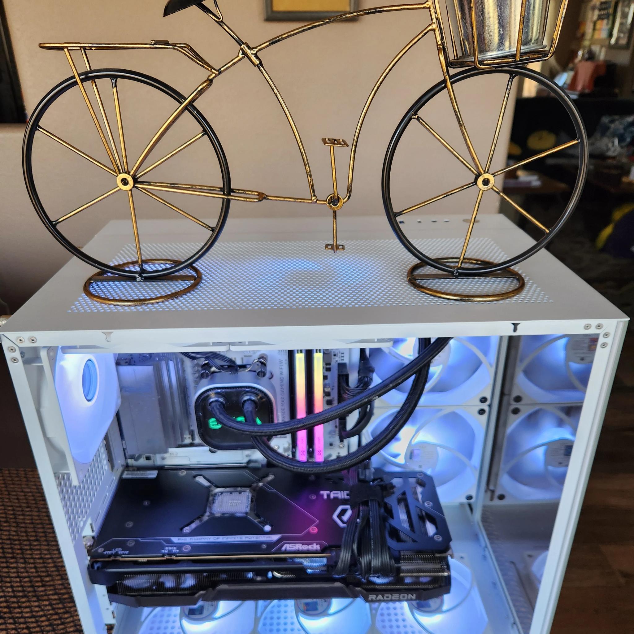 32 Gb ram, 9070 XT paired with a brand new 9600x, ASUS B650E Max Gaming wifi