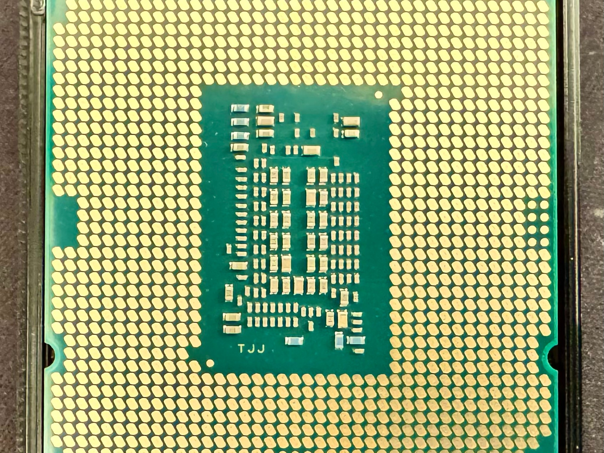 Intel Core i3-10105