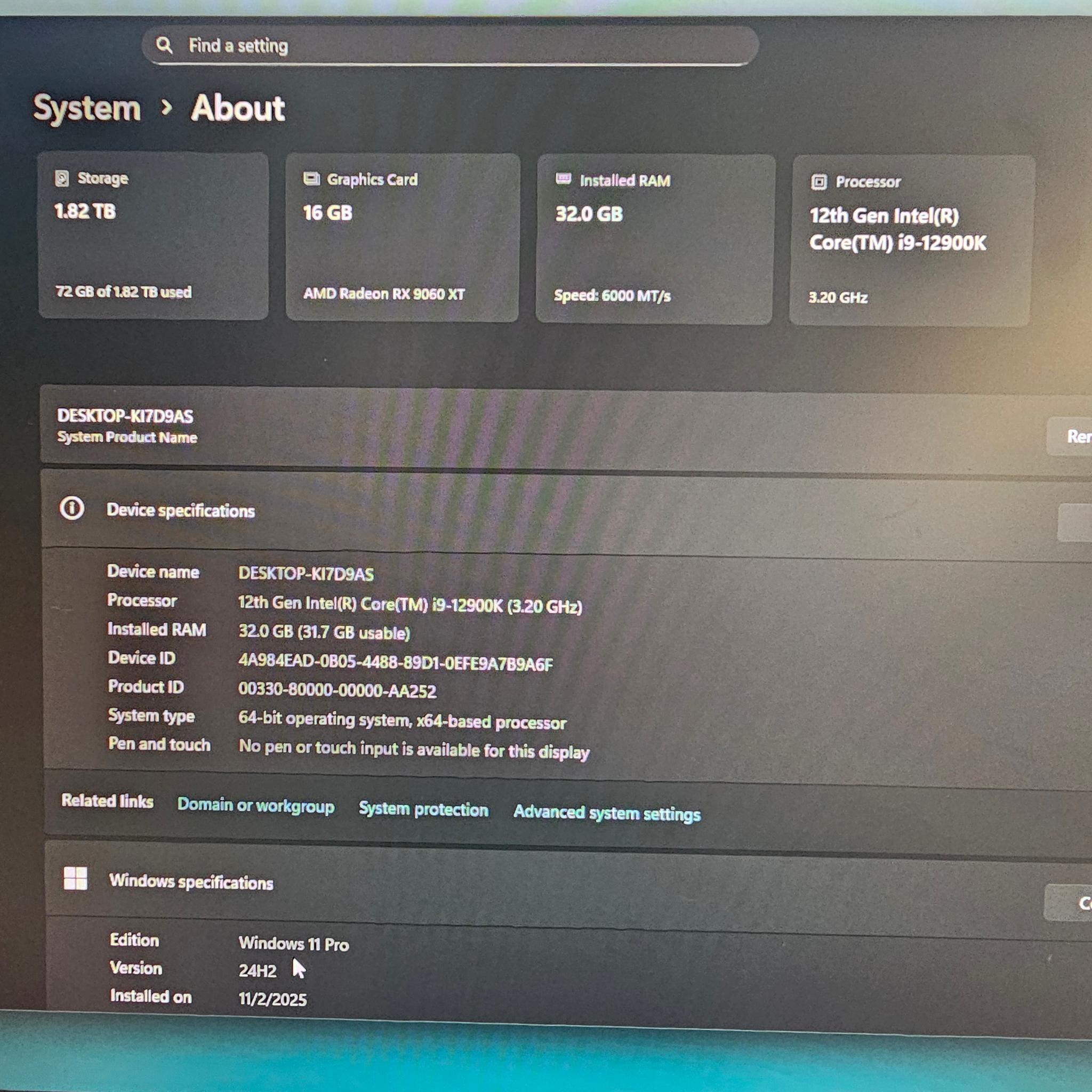 Black gaming pc | i9 12900k | 32gb ram ddr5 | 9060 rx 16gb | 2tb ssd | Windows 11 pro