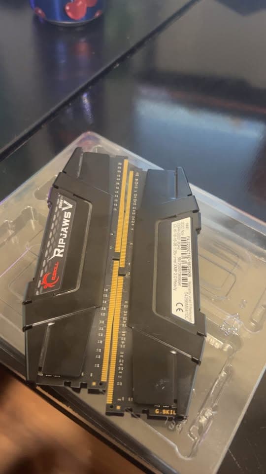 G.Skill Ripjaws V 16GB (2x8GB) 3200mhz DDR4