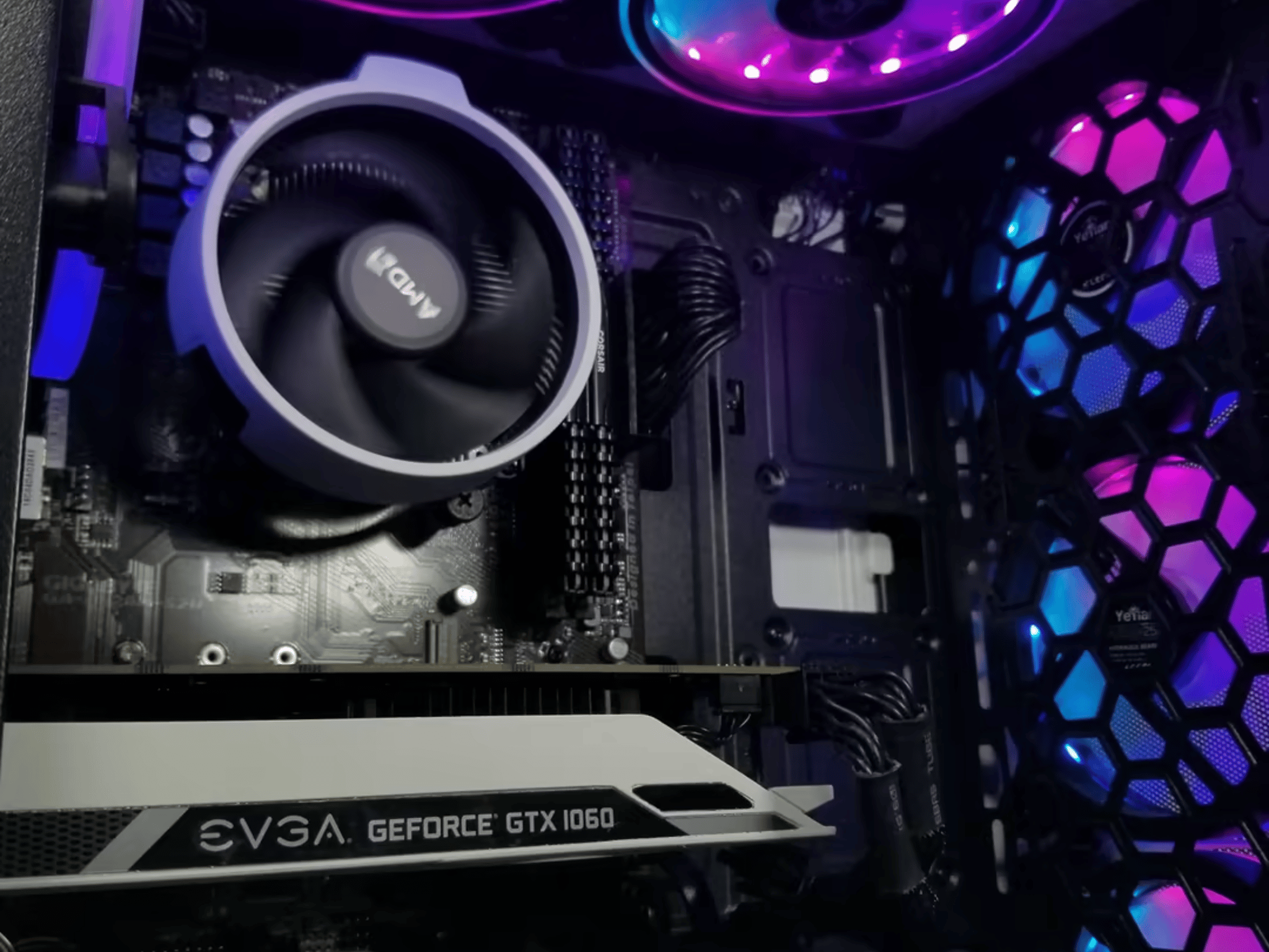 AMD Ryzen 5 2600 // EVGA GeForce GTX 1060 // Corsair LPX 16GB 3000MHz