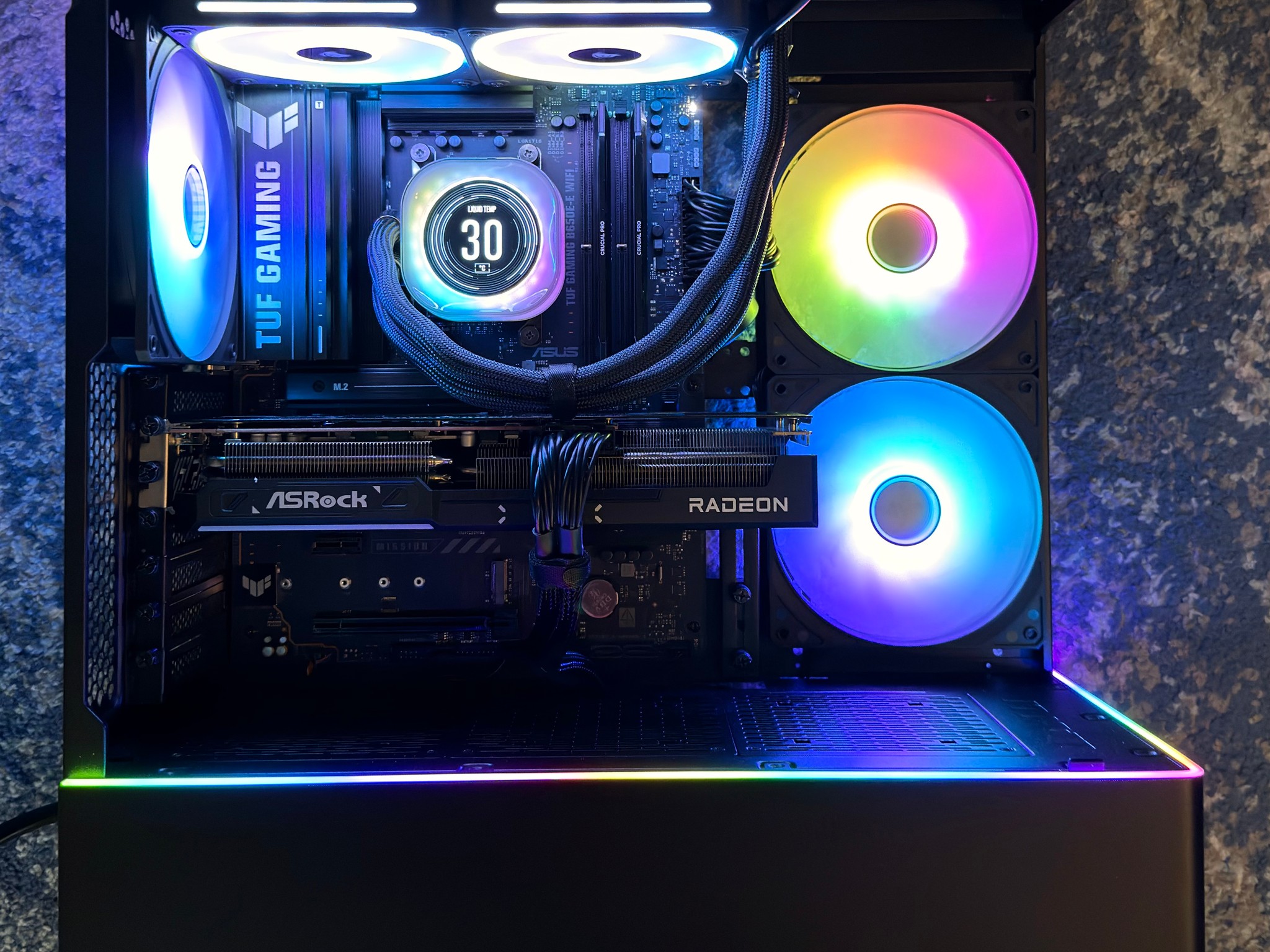 AMD Ryzen 7 7700X, RX 9070, 32GB DDR5, 1TB Gen 5 NVMe | 1440P/4K Gaming PC
