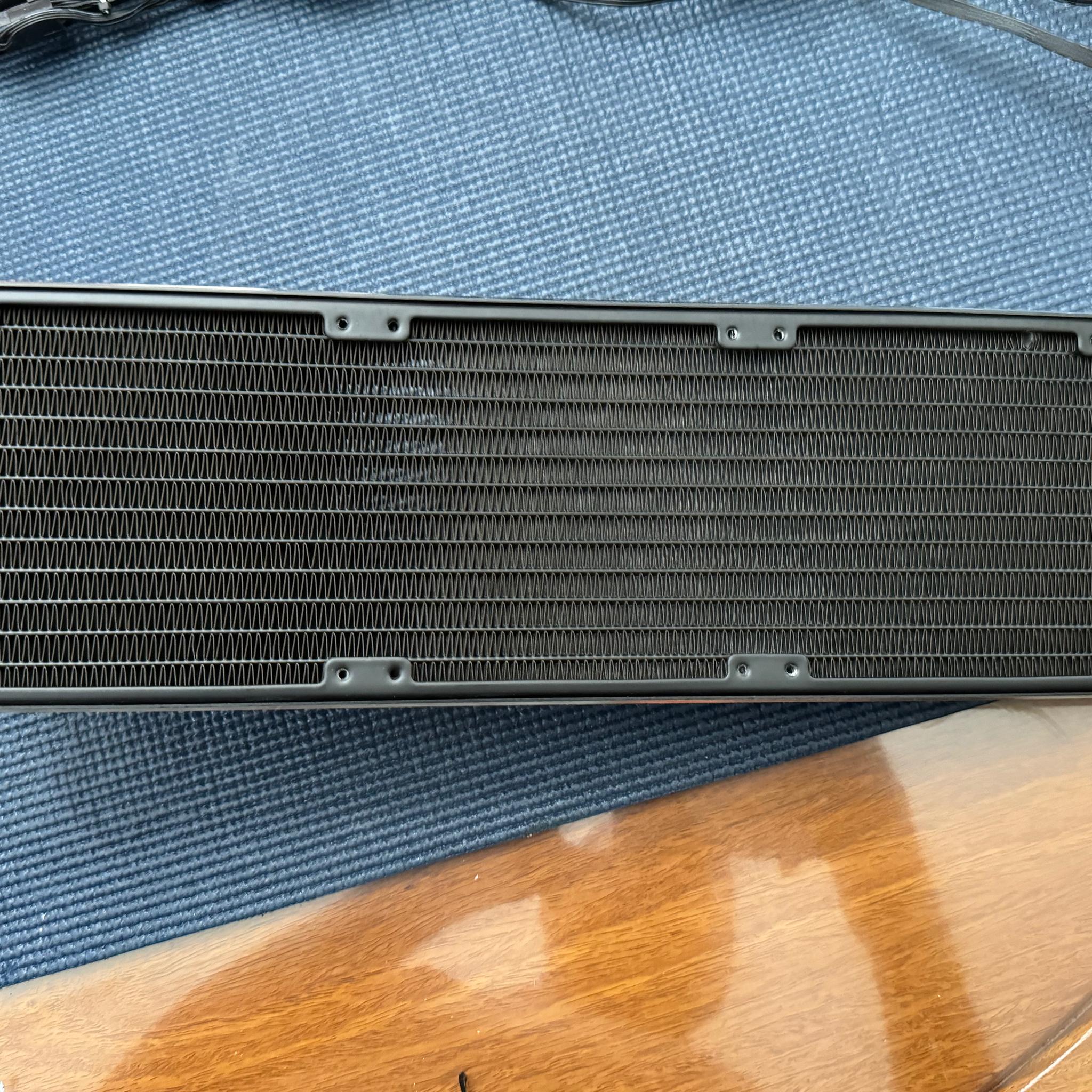 EK Nucleus AIO CR360 Lux D-RGB