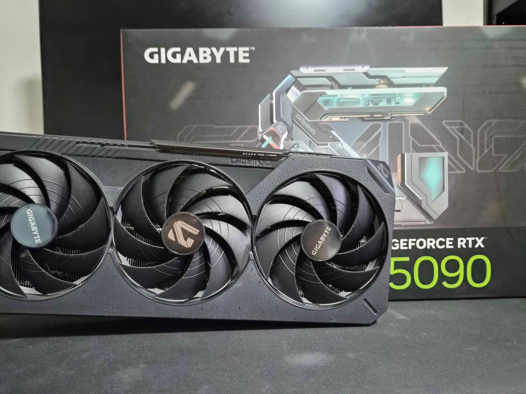 GeForce RTX 5090 | Gigabyte GAMING OC