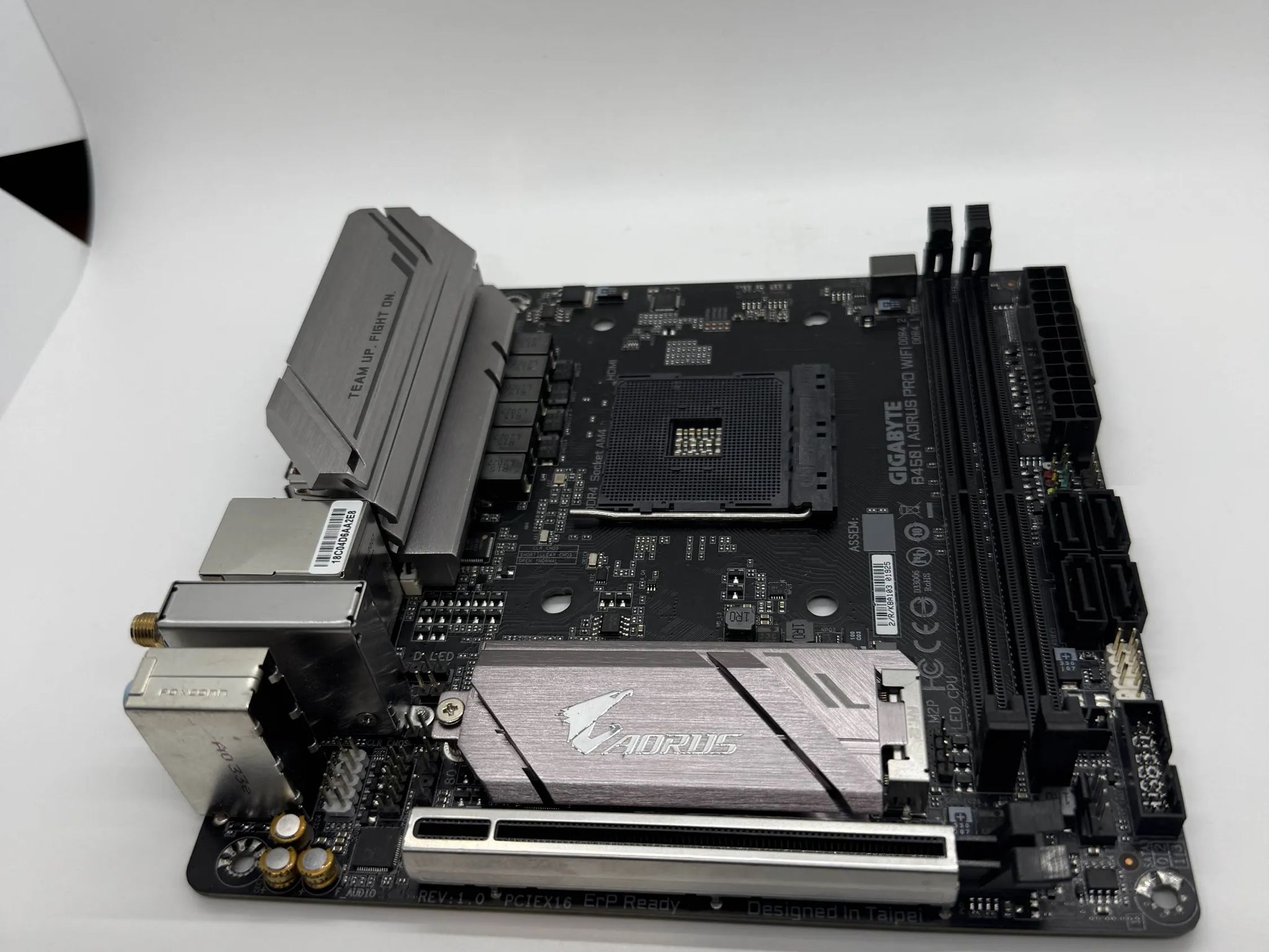 Gigabyte B450 I AORUS PRO WIFI Mini ITX AM4 Motherboard