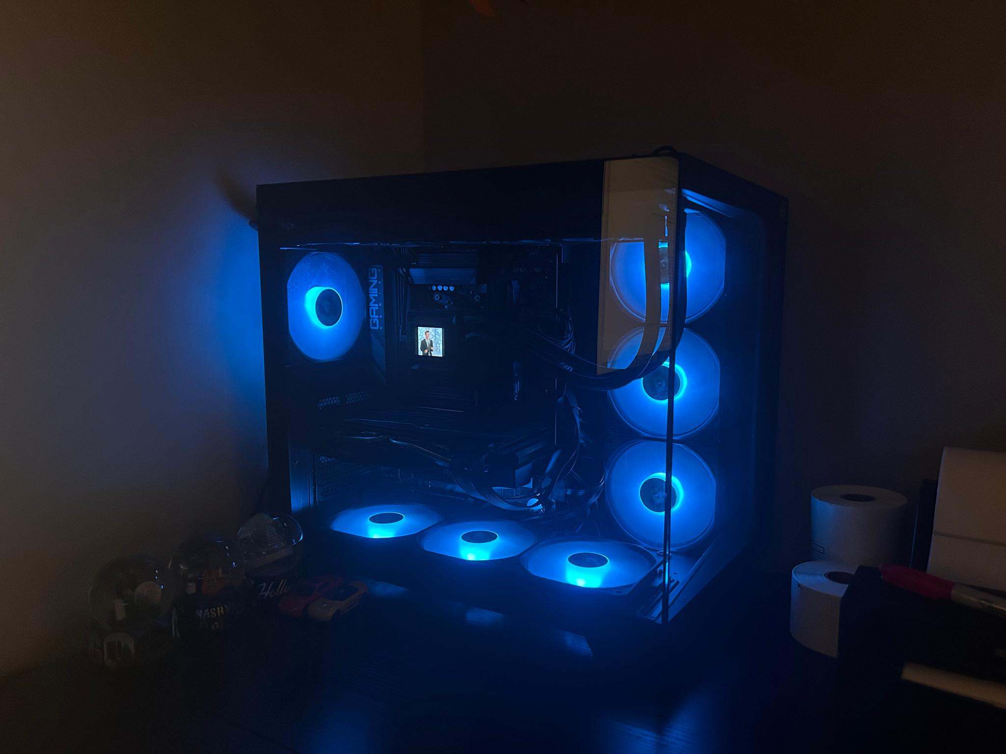 RX 6700 XT / Ryzen 7 7700x / 32gb Ram / 2tb SSD Storage / ULTIMATE 1440p WATER COOLED Gaming PC!