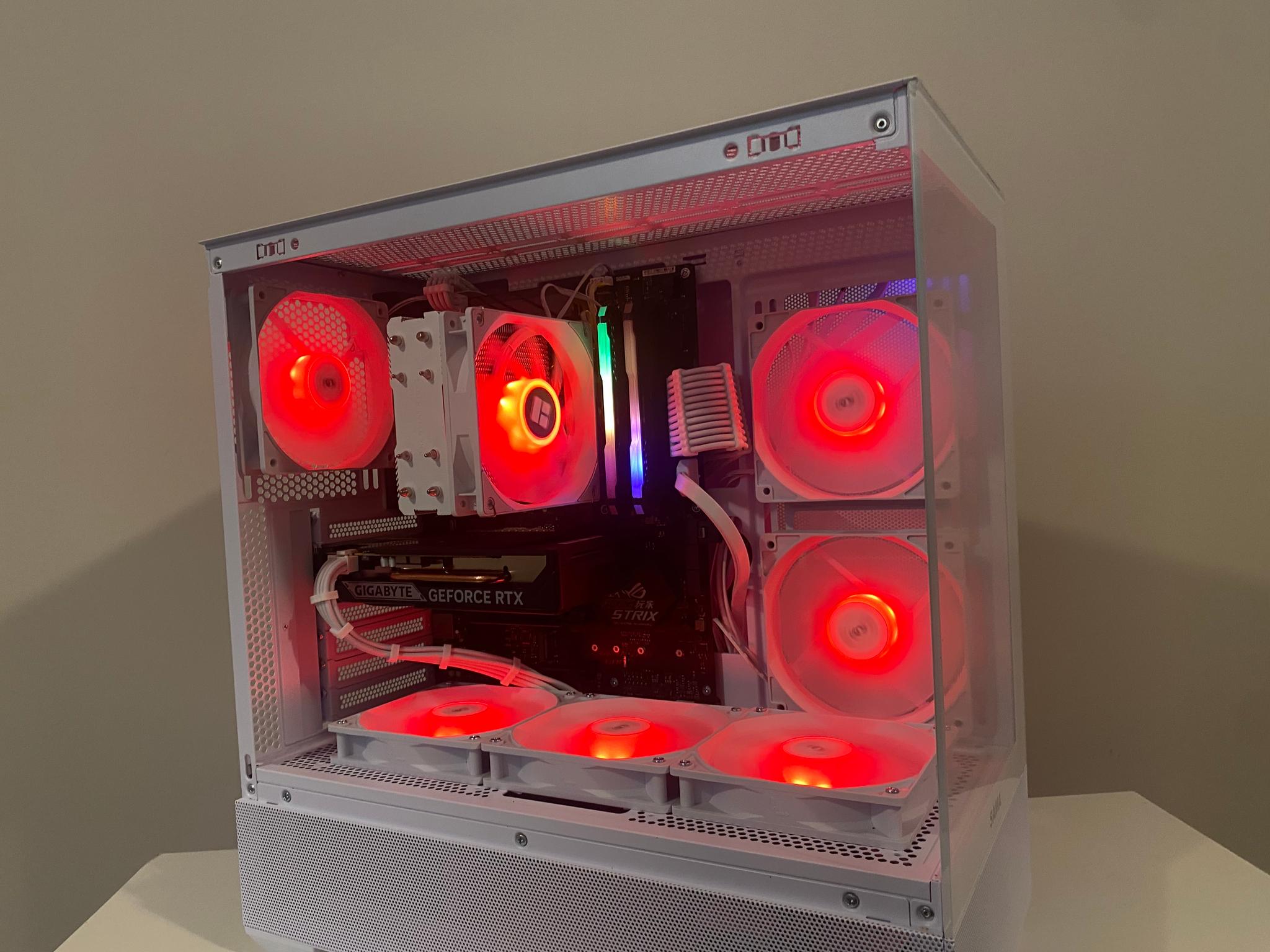 White RGB Gaming PC | Ryzen 7 3700X | RTX 5050 8GB | 16GB RGB | 500GB M.2 SSD