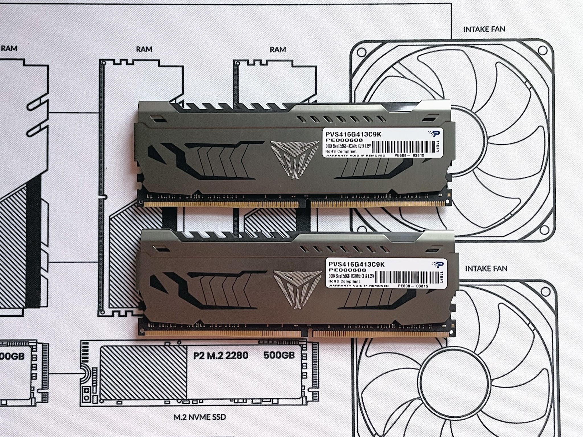 DJR-Die Patriot Viper Steel 16GB (2x8GB) 4133 MHz DDR4 CL19-21-21-41 (PVS416G413C9K) RAM Memory