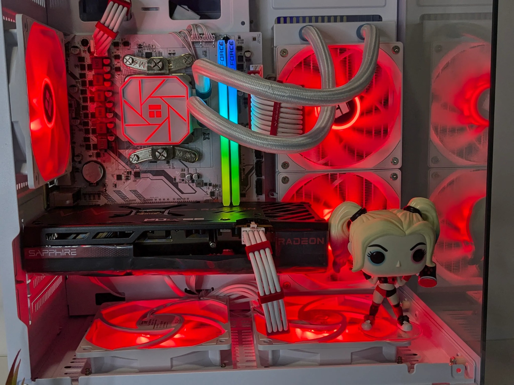 ❤️🤍🖤Harley Quinn♦️♠️RX 7600❤️Ryzen 7 5800X❤️32GB RAM❤️1TB NVMe PCIE Gen 4❤️Windows 11 Pro